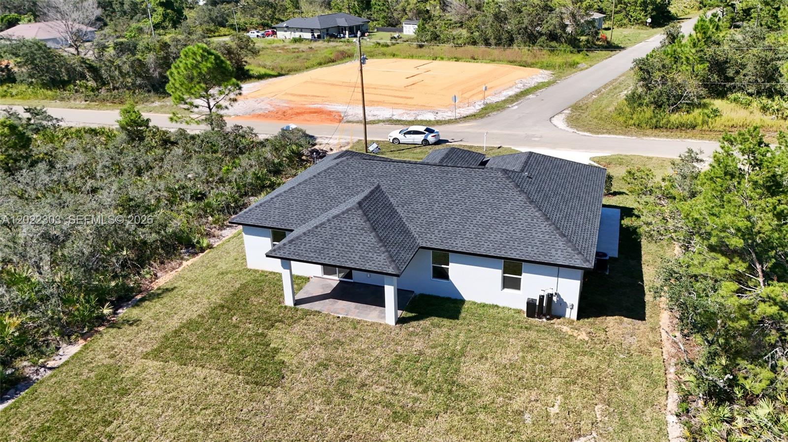 SUN N LAKE EST OF SEBRING - Residential