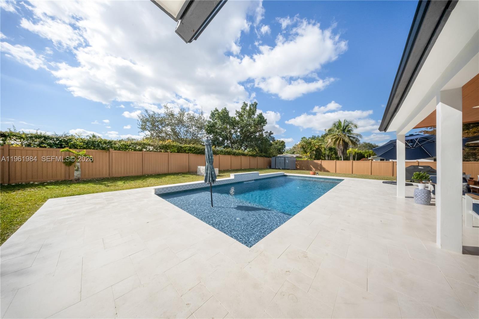 PINE SHORE SEC 1 - Residential