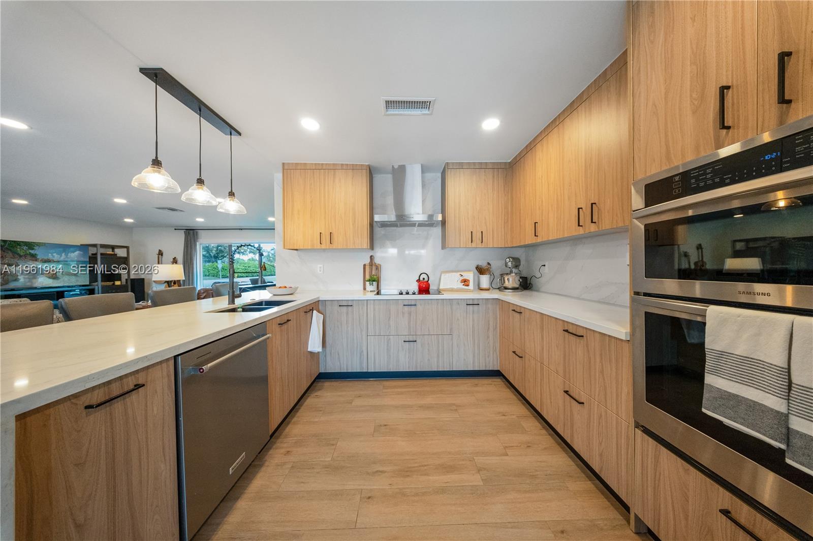 PINE SHORE SEC 1 - Residential