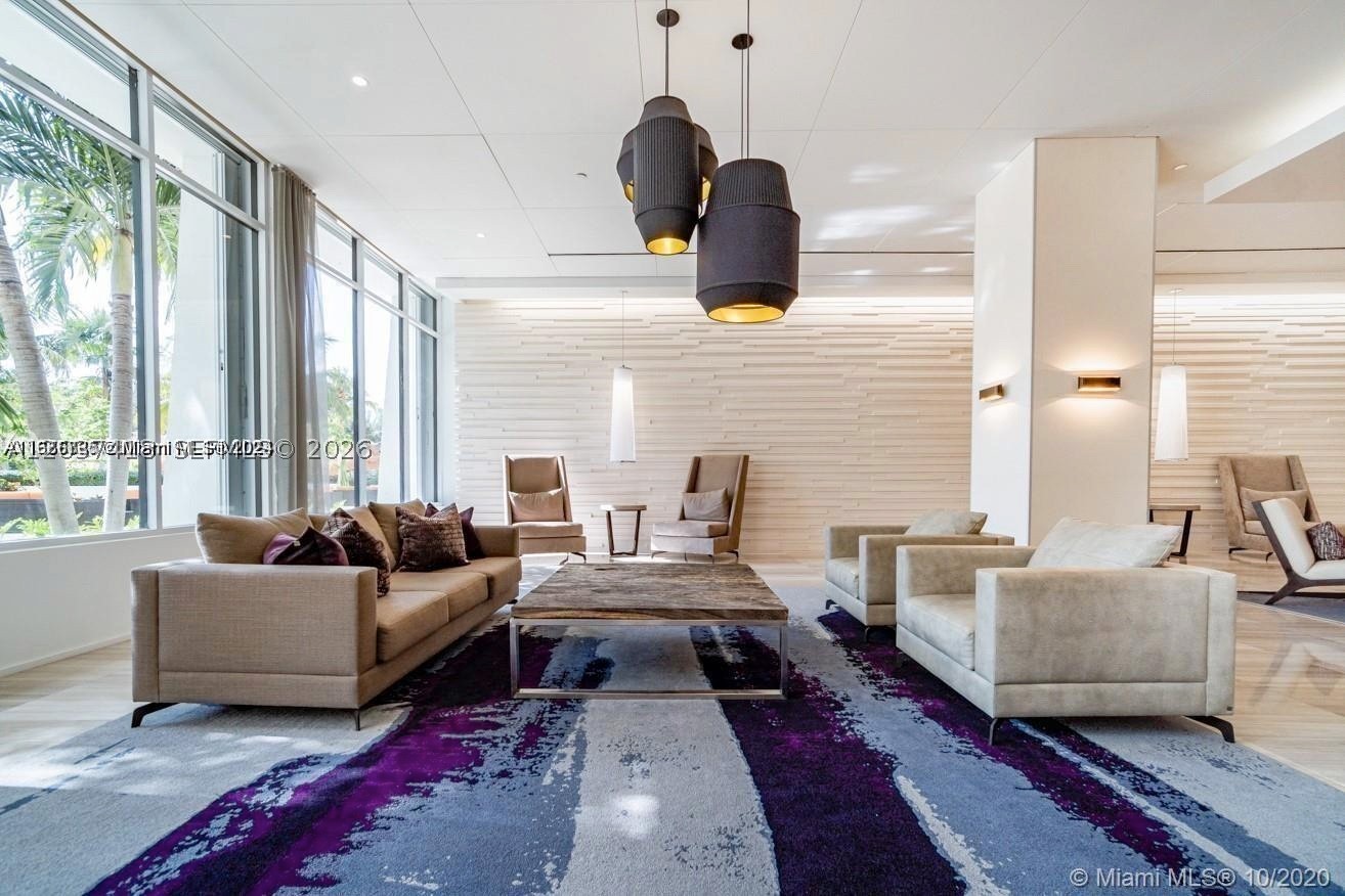 ARLEN HOUSE EAST CONDO - Residential