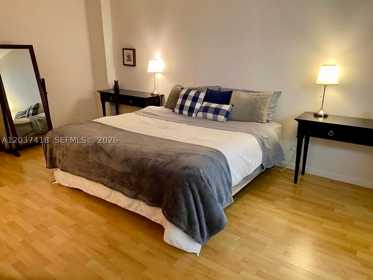 ARLEN HOUSE EAST CONDO - Residential