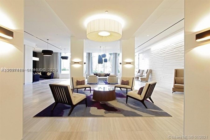 ARLEN HOUSE EAST CONDO - Residential