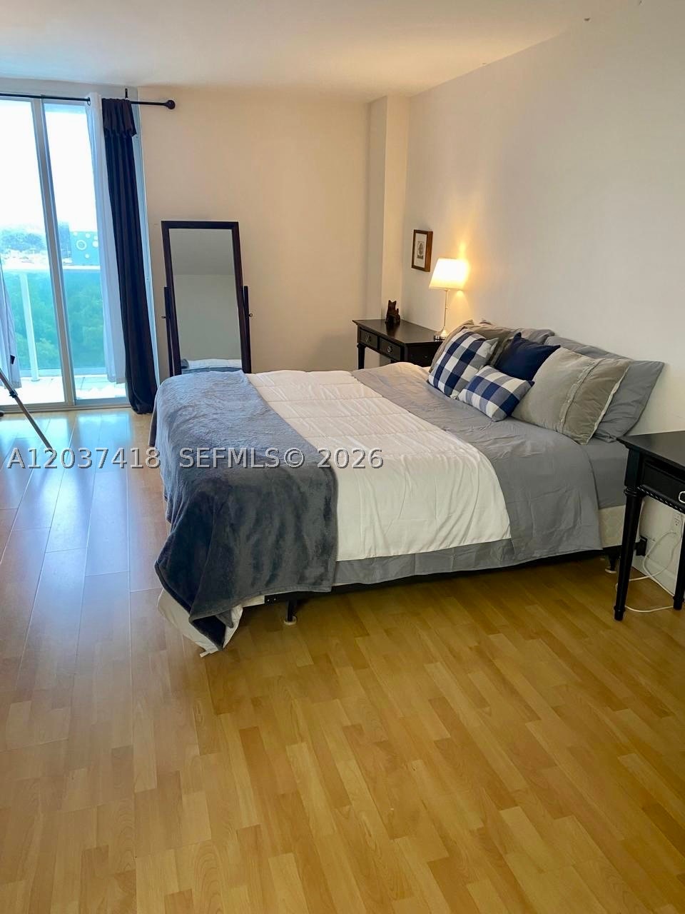 ARLEN HOUSE EAST CONDO - Residential