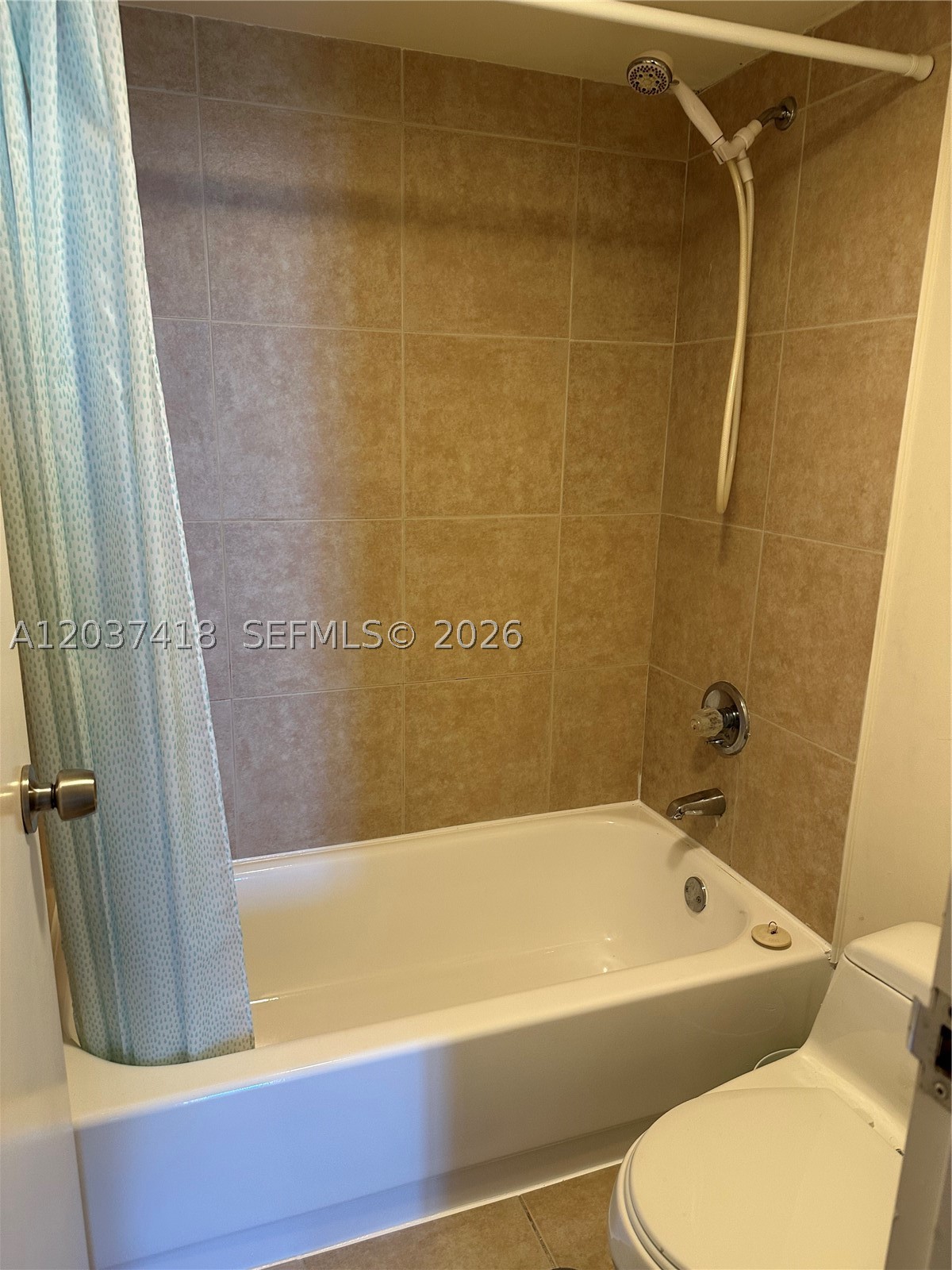 ARLEN HOUSE EAST CONDO - Residential