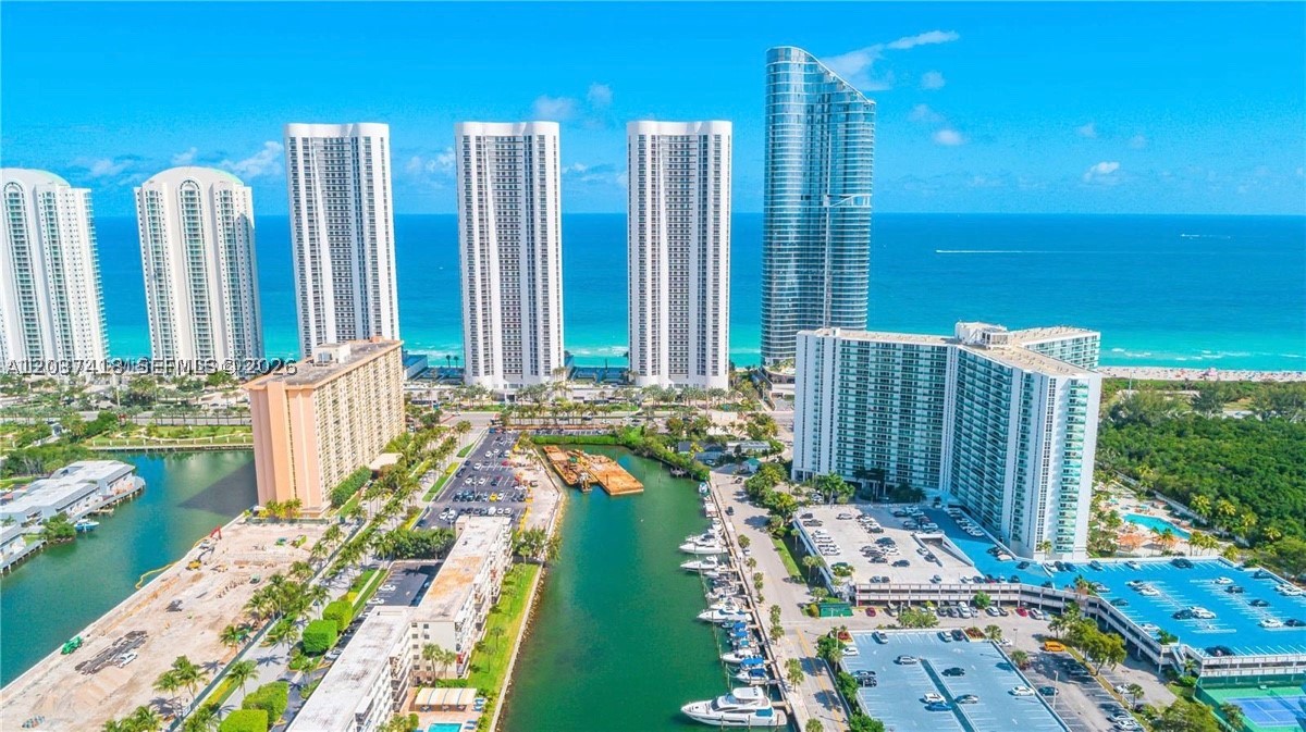 ARLEN HOUSE EAST CONDO - Residential