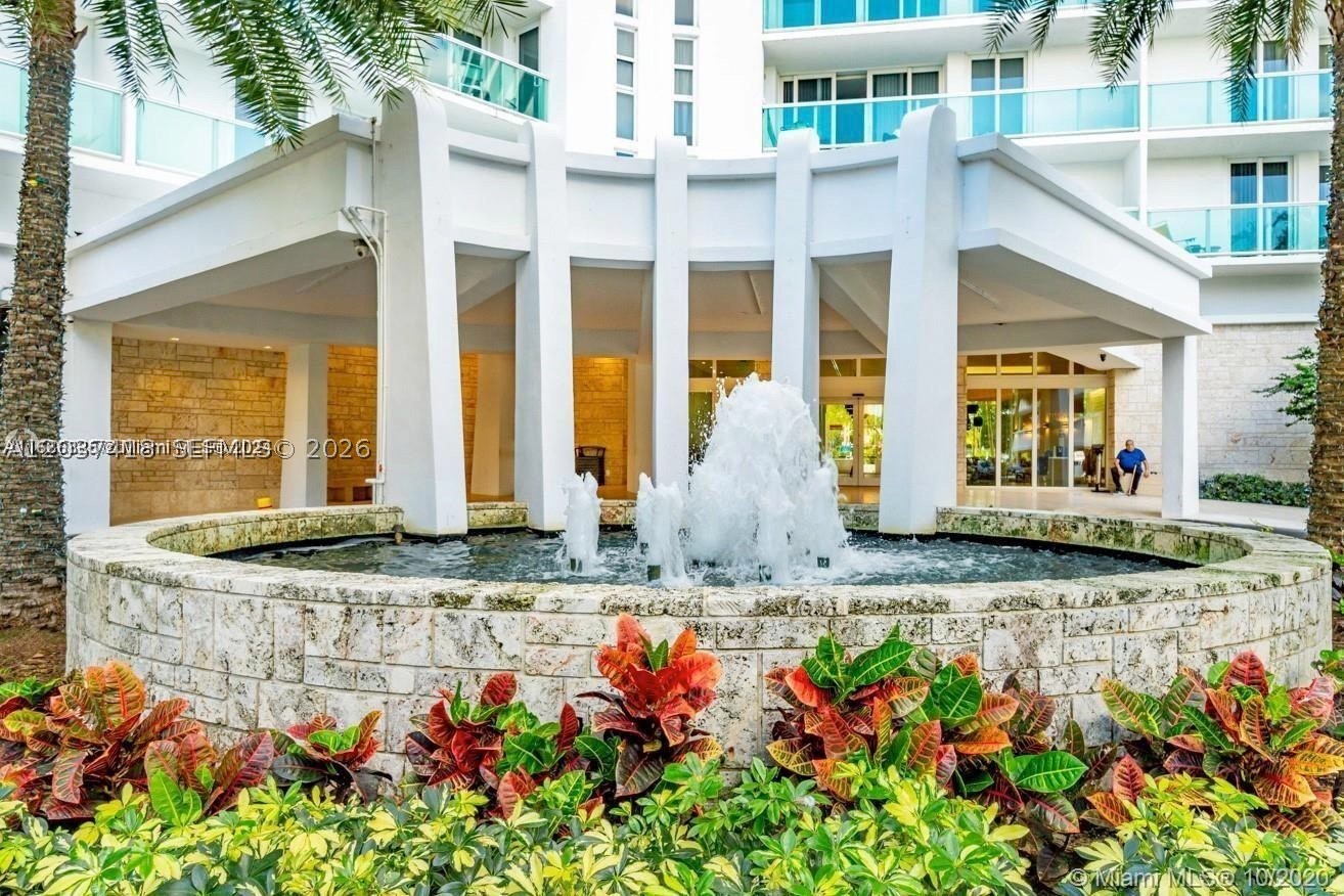 ARLEN HOUSE EAST CONDO - Residential