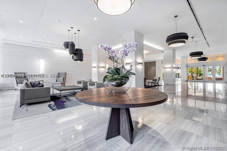 ARLEN HOUSE EAST CONDO - Residential