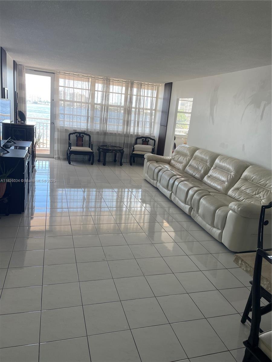 Best view in the building. Partially furnished 2 bedrooms/ 2 bathrooms split floor plan unit with an intercostal view. Excellent location, walking distance to the restaurants, grocery stores, beaches. Great amenities such as gym, pool, game room. Rent included basic cable, Wi_Fi, one parking space in garage.
 Available from July 10.
For showing call L/A