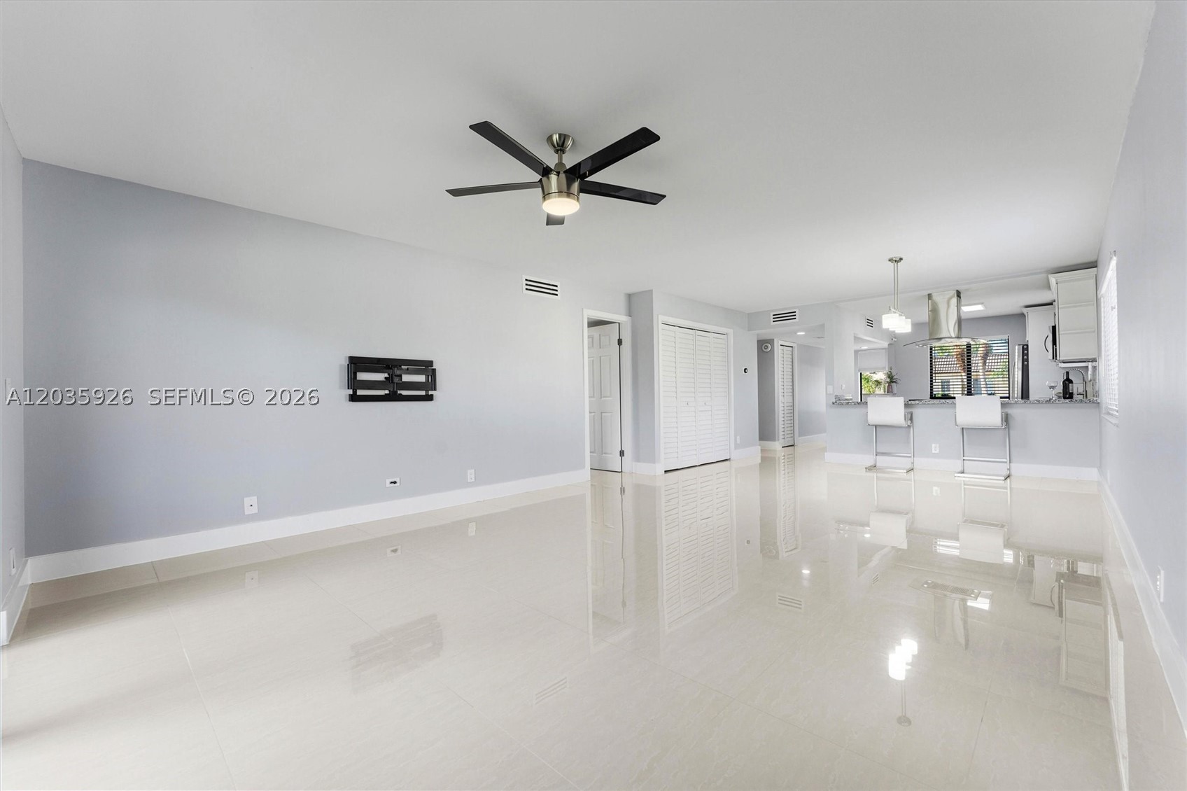 GARDENS AT BONAVENTURE 14 - Residential Lease