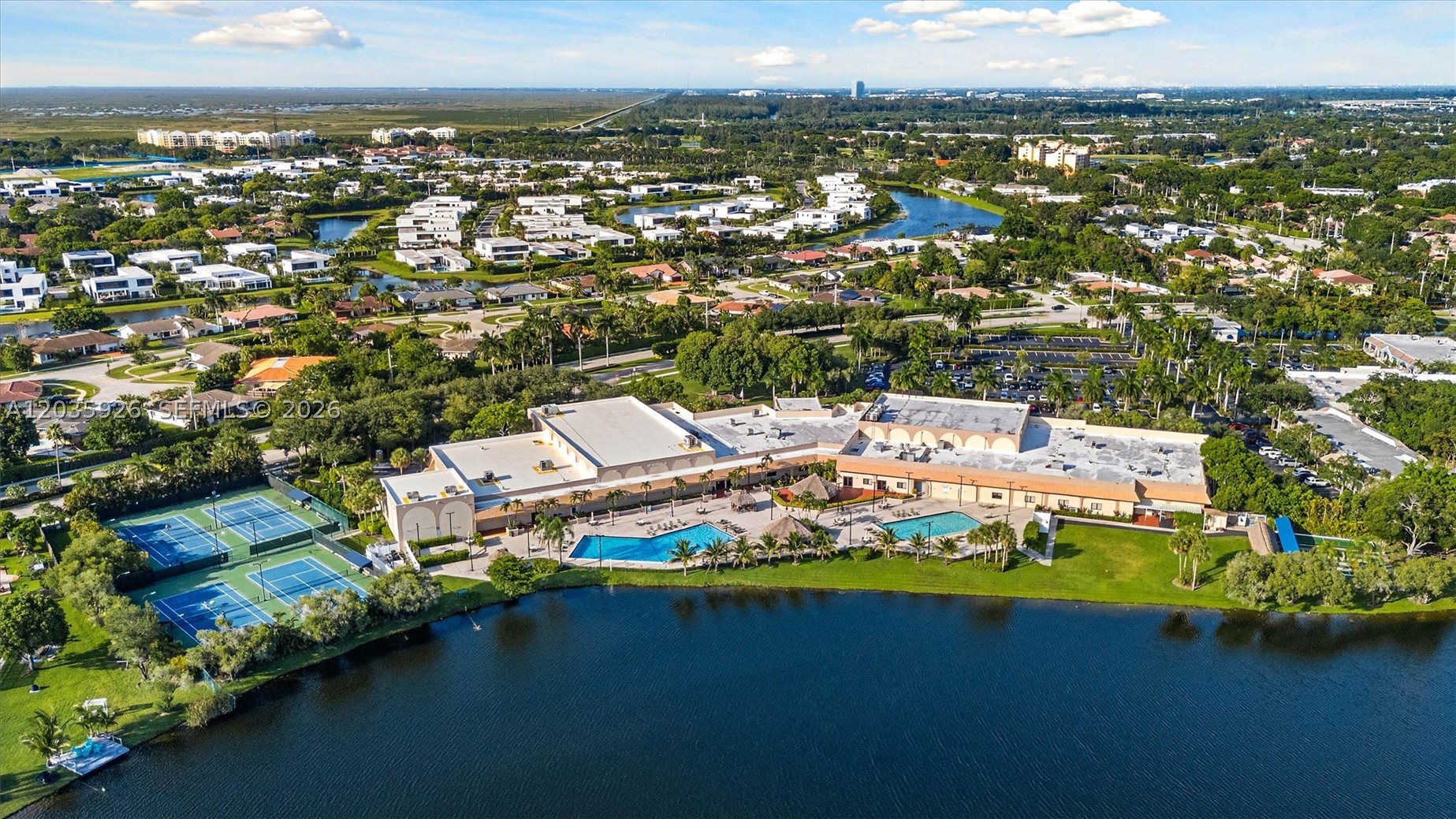 GARDENS AT BONAVENTURE 14 - Residential Lease