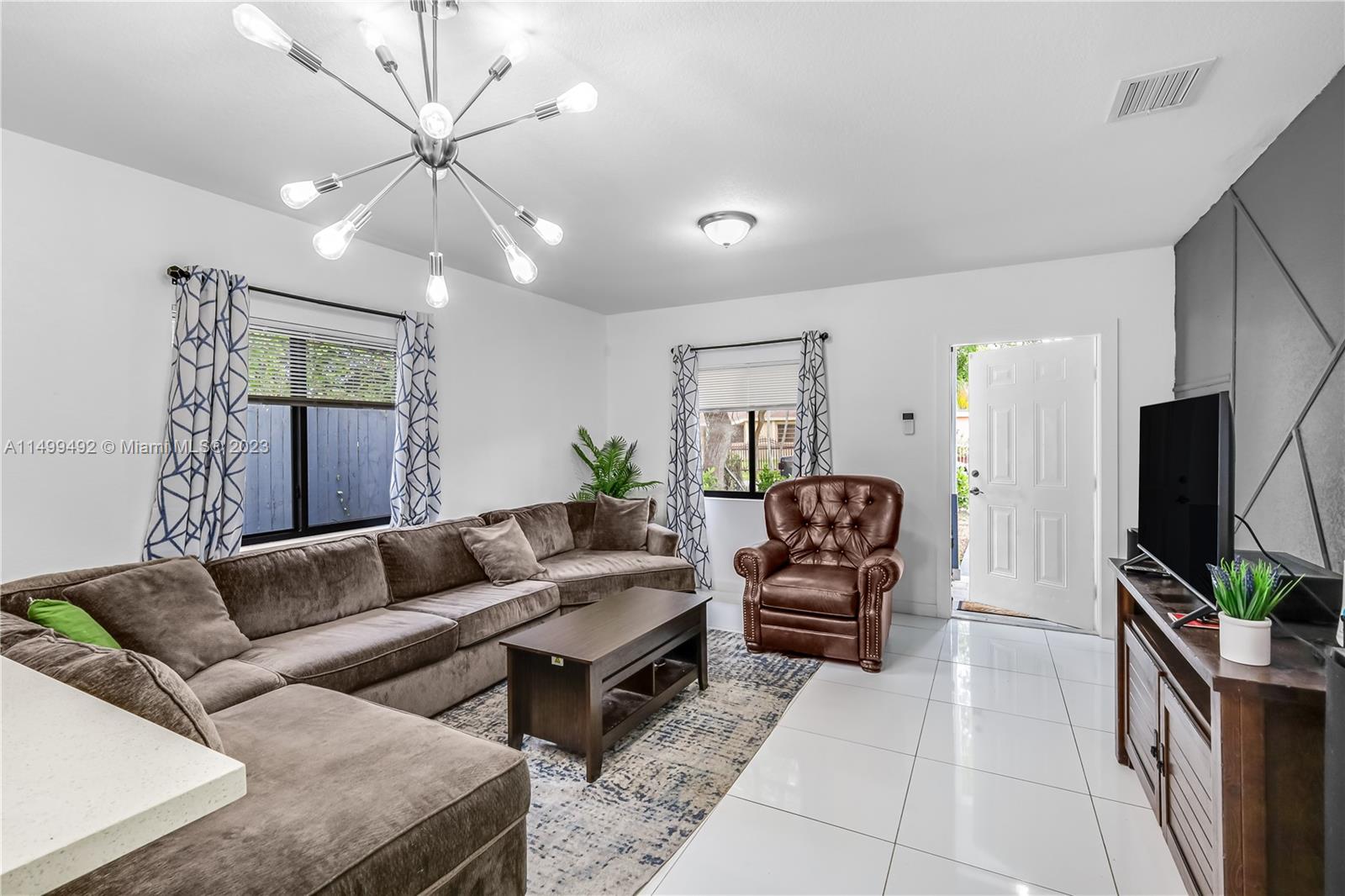 RANDALL PK 1ST ADDN - Residential