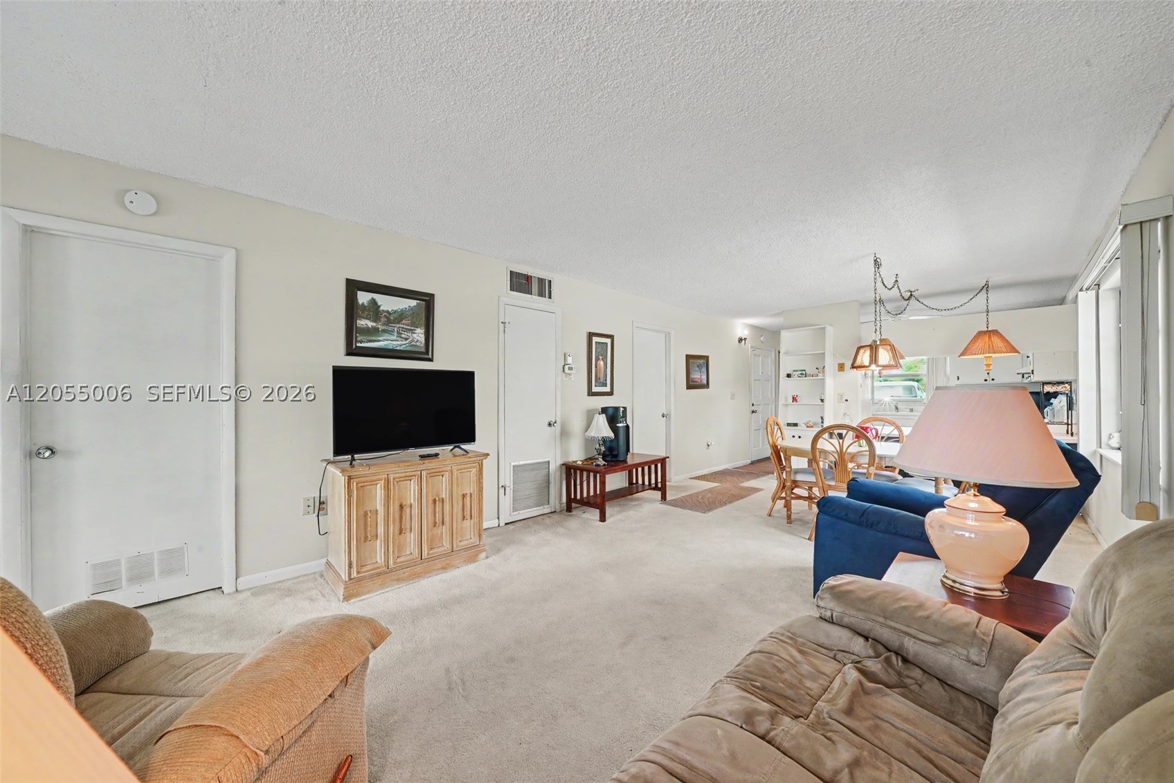 MASTERS FIRST CONDO - Residential