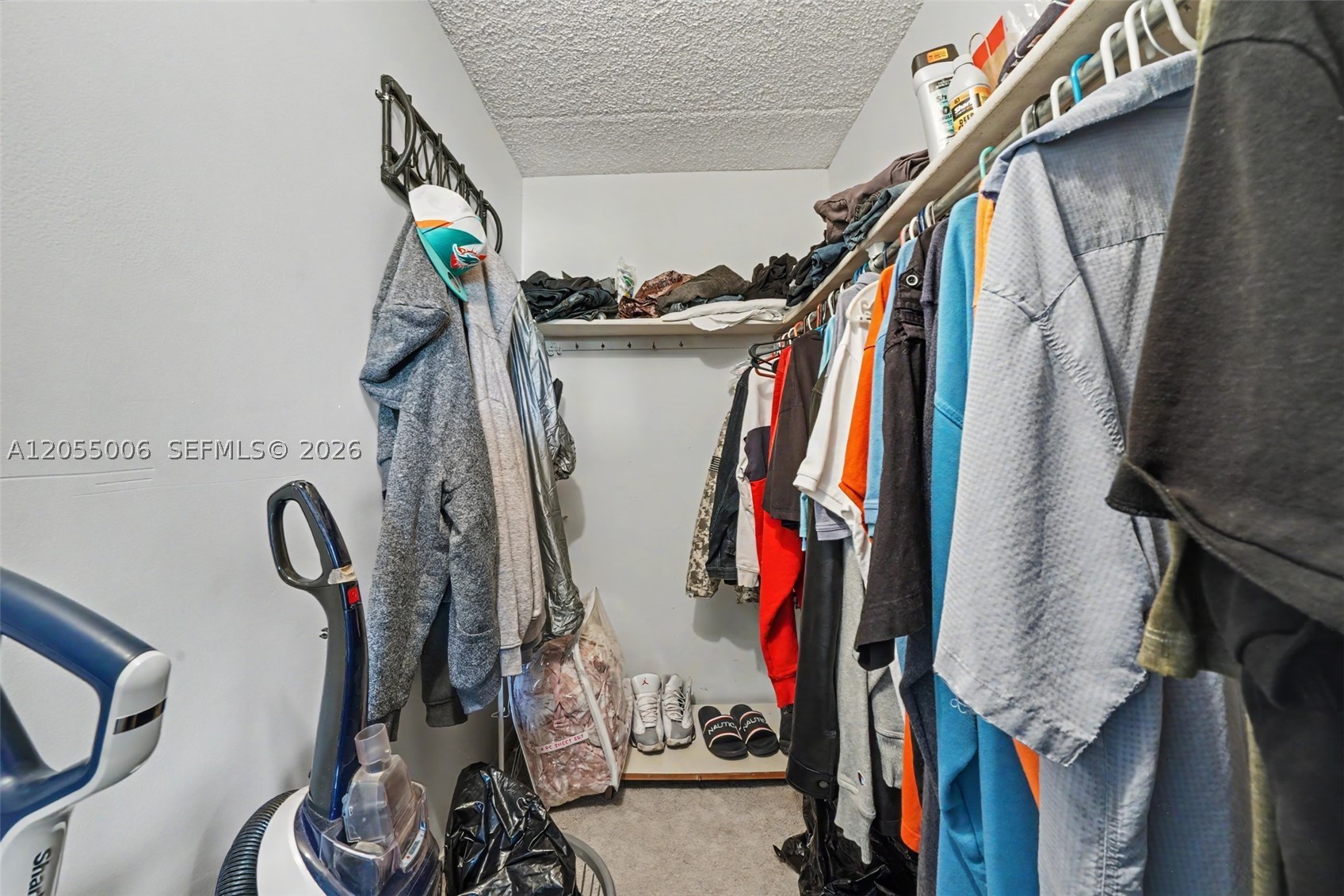 MASTERS FIRST CONDO - Residential