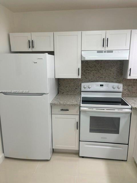 TALL TREES CONDO - Residential