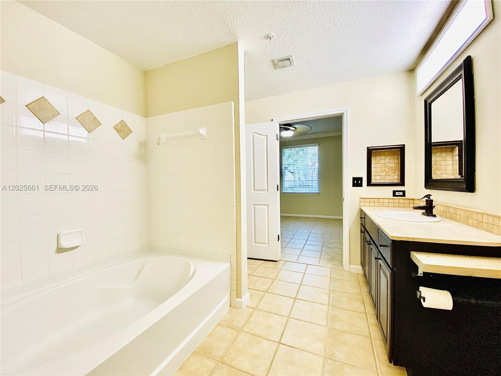 ABACOA PL 2 - Residential Lease
