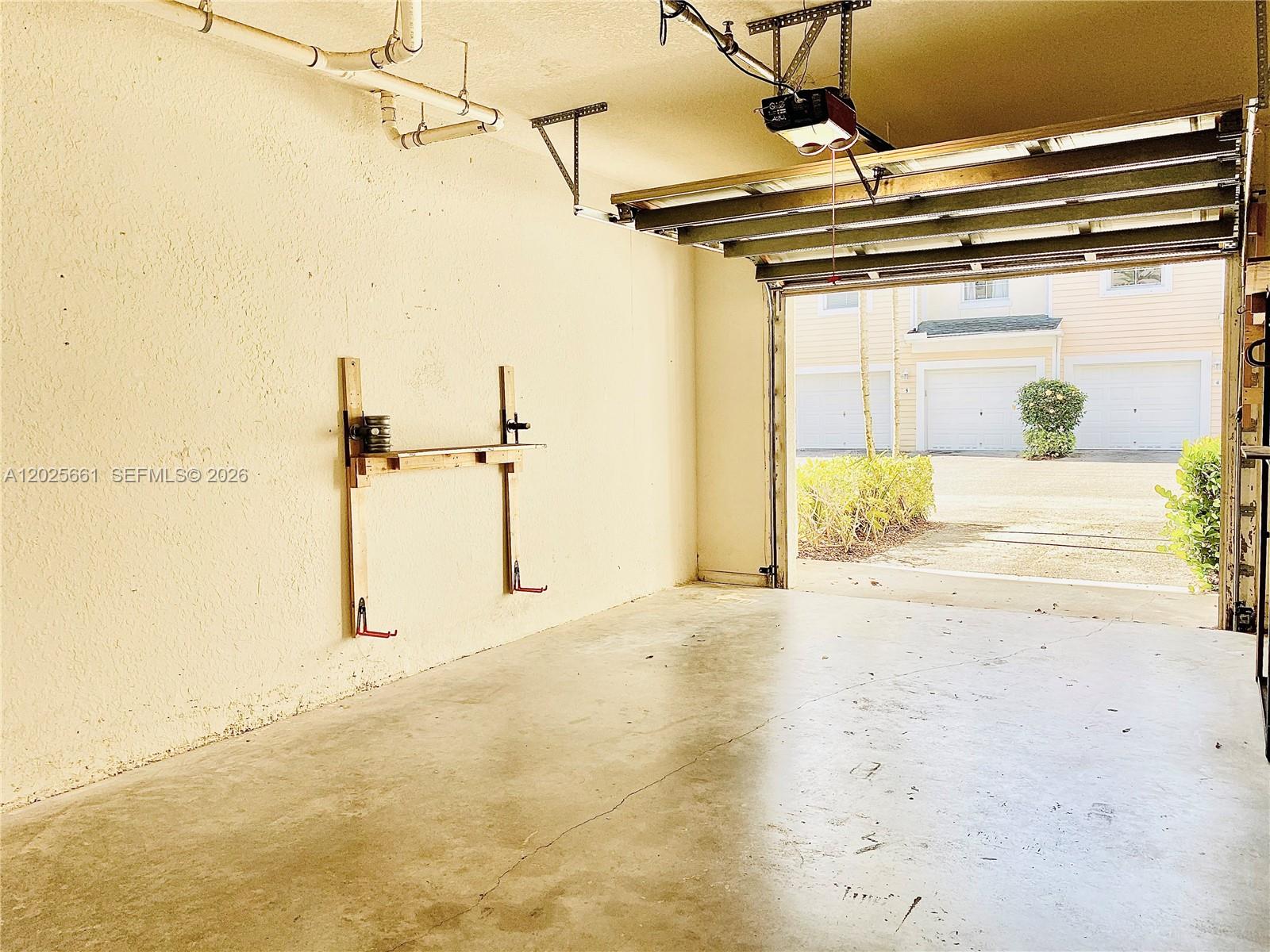 ABACOA PL 2 - Residential Lease