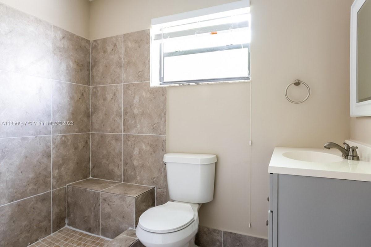 DILLMAN PARK - Residential Lease