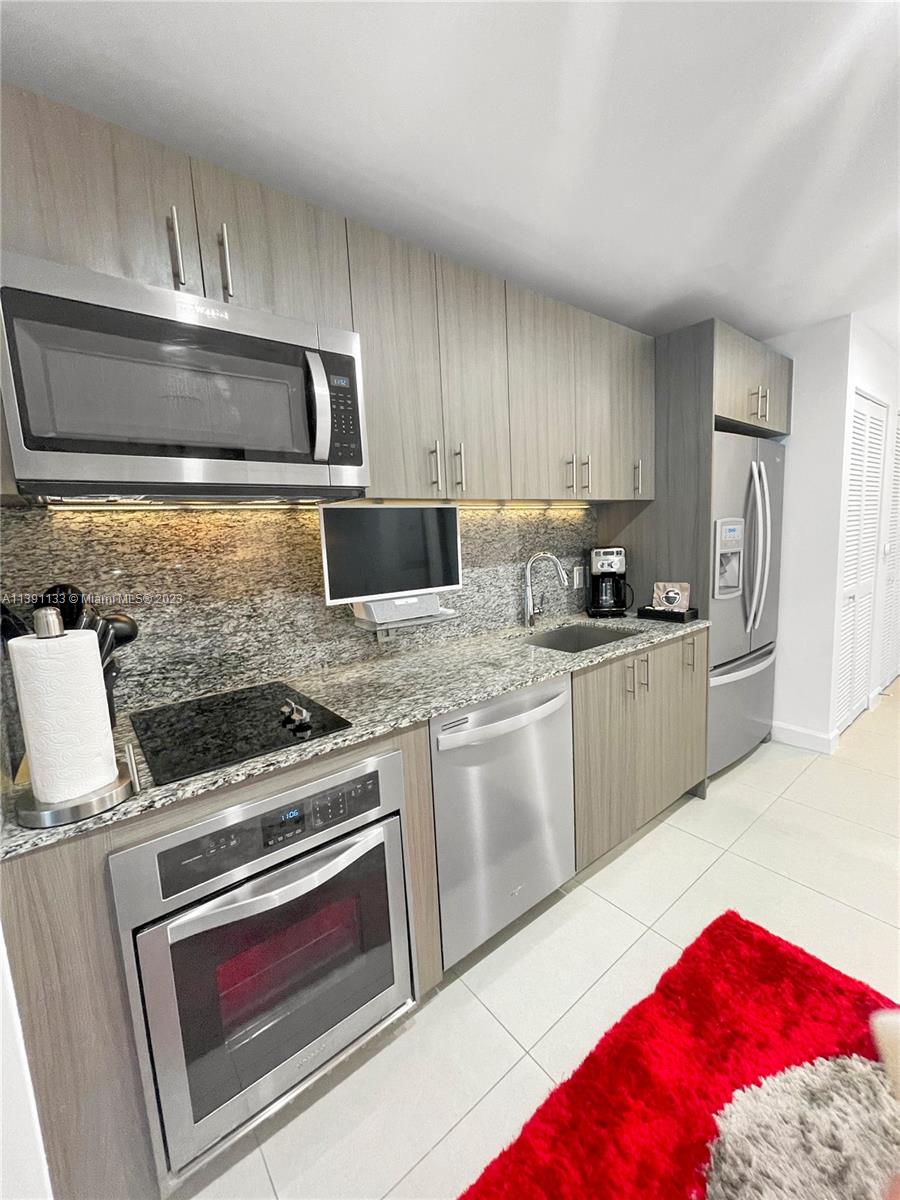 5350 PARK CONDO - Residential Lease