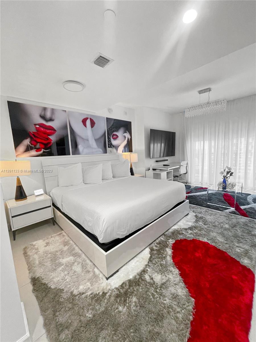 5350 PARK CONDO - Residential Lease