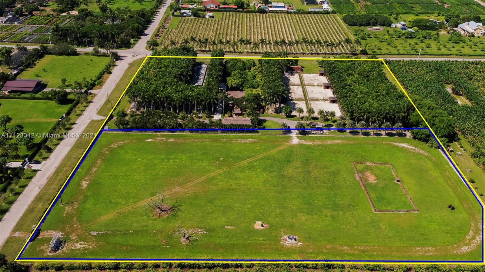 REDLAND EQUESTRIAN - Commercial Sale