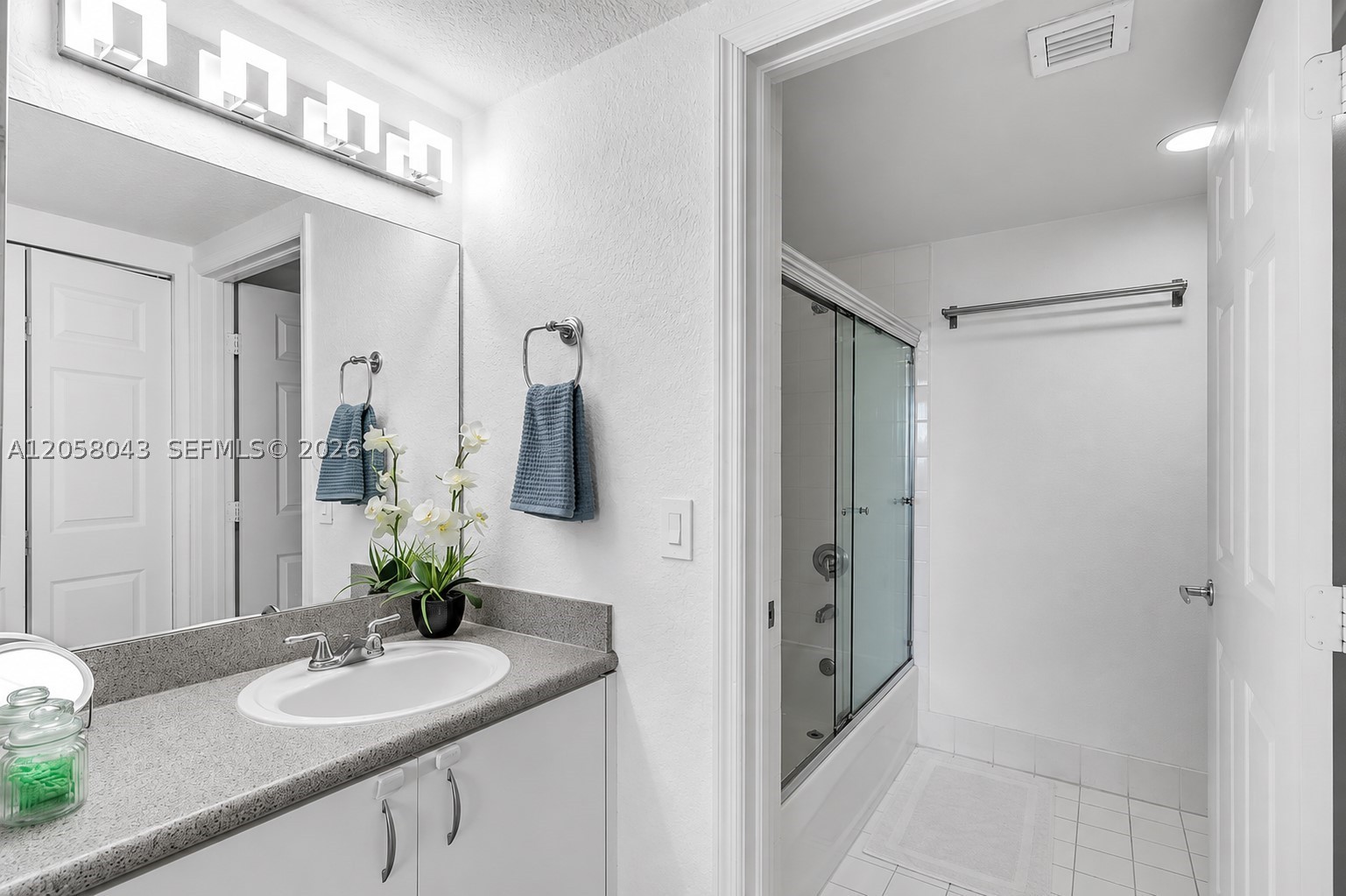 SEYBOLD POINTE CONDO - Residential