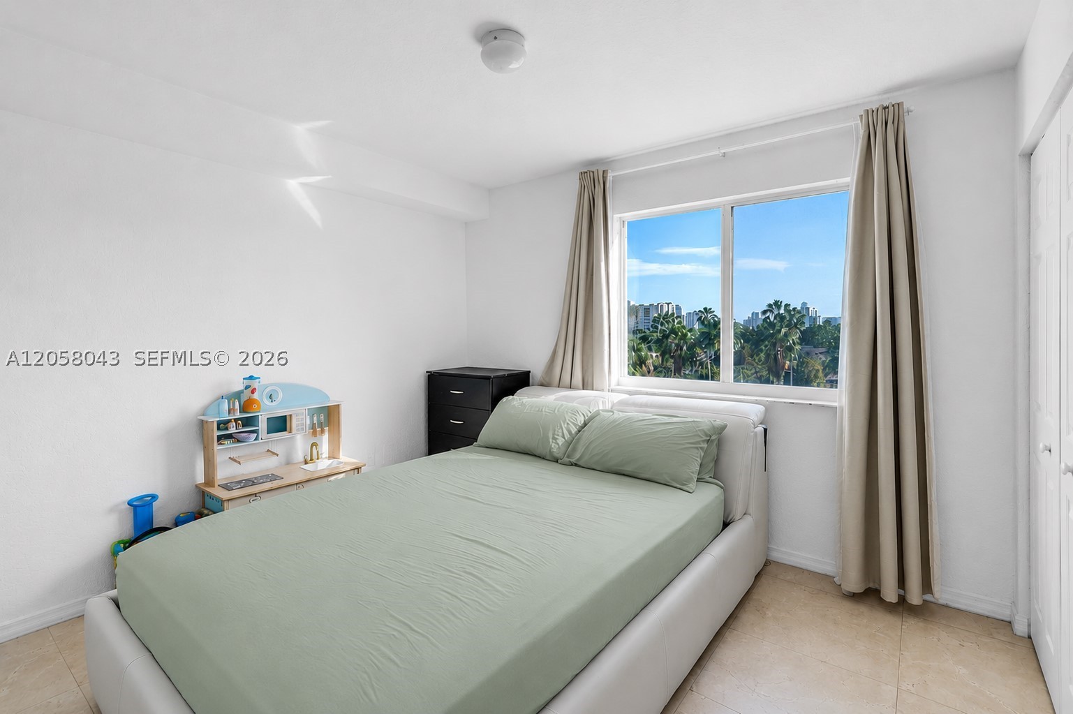 SEYBOLD POINTE CONDO - Residential
