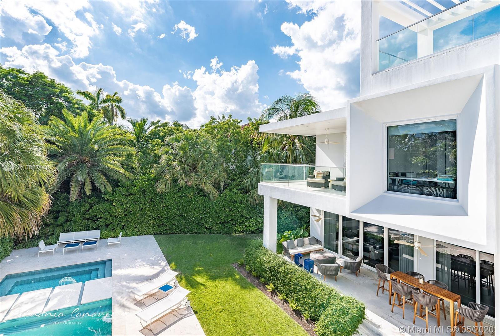 TROPICAL ISLE HOMES SUB 4 - Residential