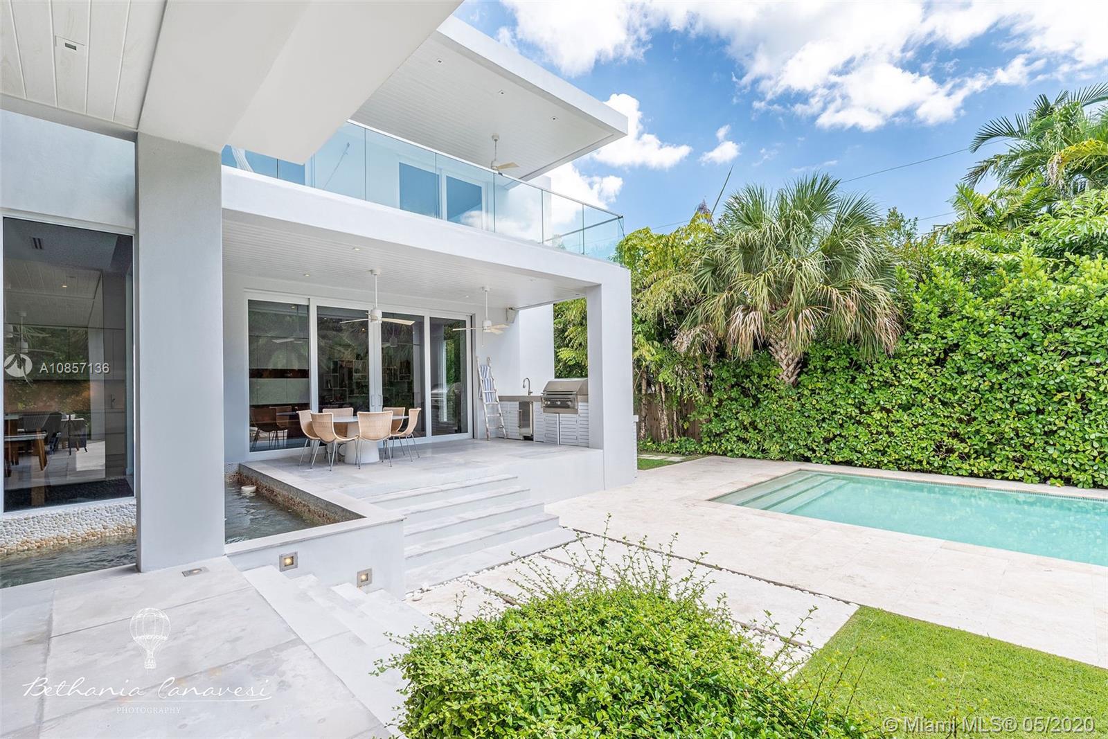 TROPICAL ISLE HOMES SUB 4 - Residential