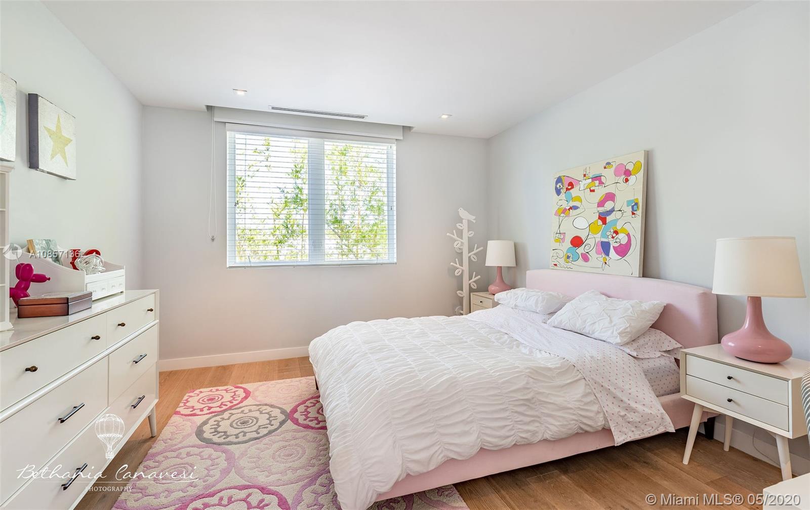 TROPICAL ISLE HOMES SUB 4 - Residential
