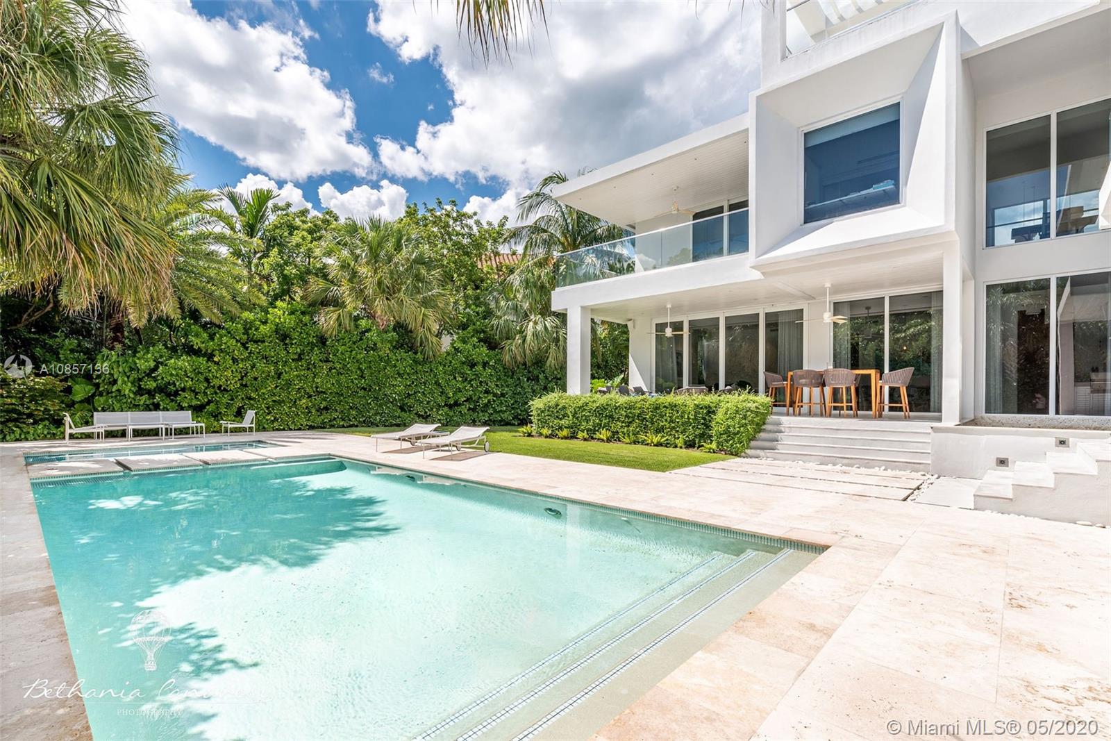 TROPICAL ISLE HOMES SUB 4 - Residential