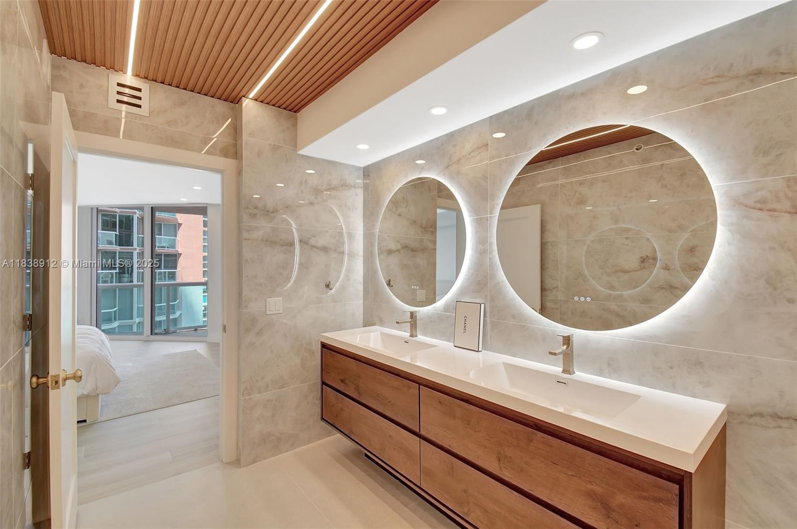 100 HIDDEN BAY CONDO - Residential