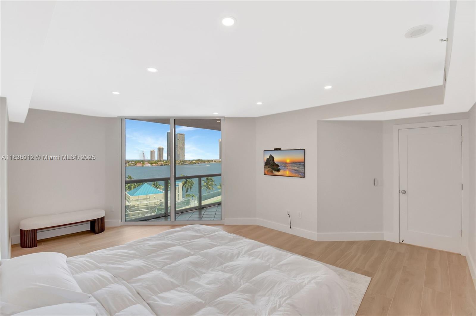 100 HIDDEN BAY CONDO - Residential