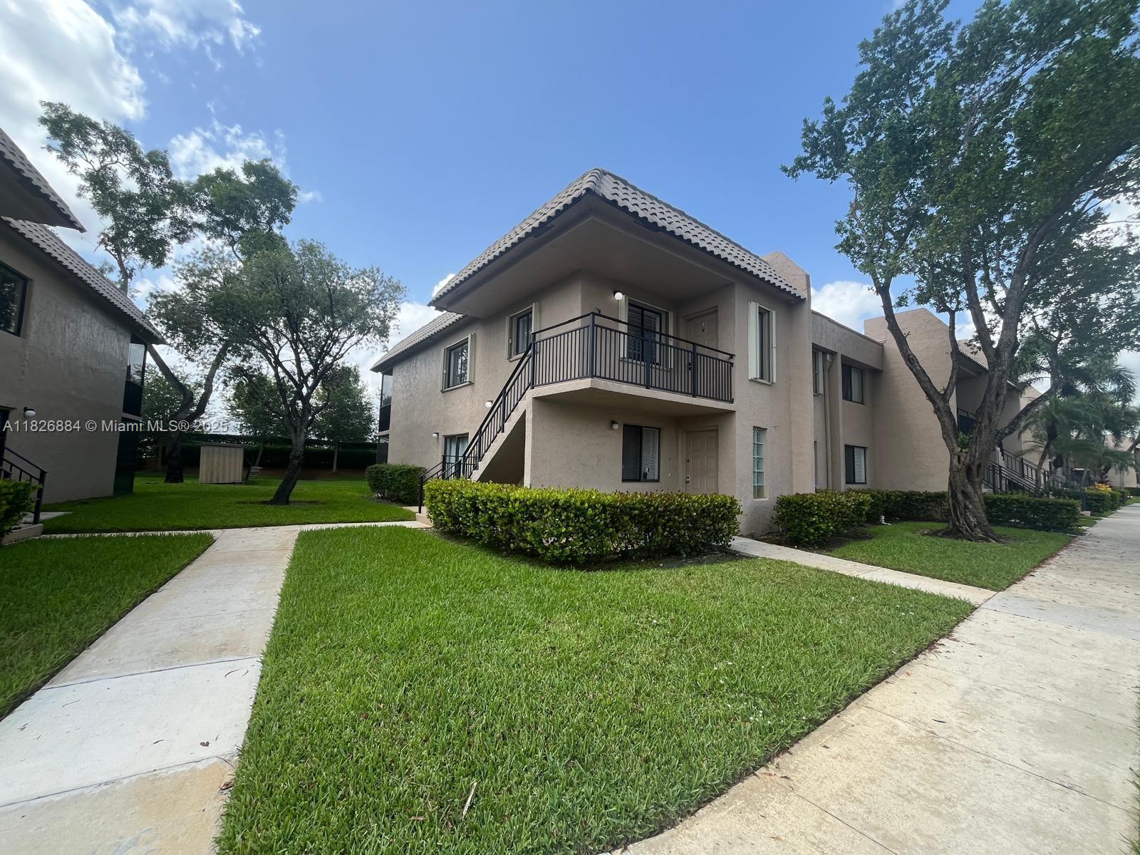 GARDENS AT BONAVENTURE 11 - Residential