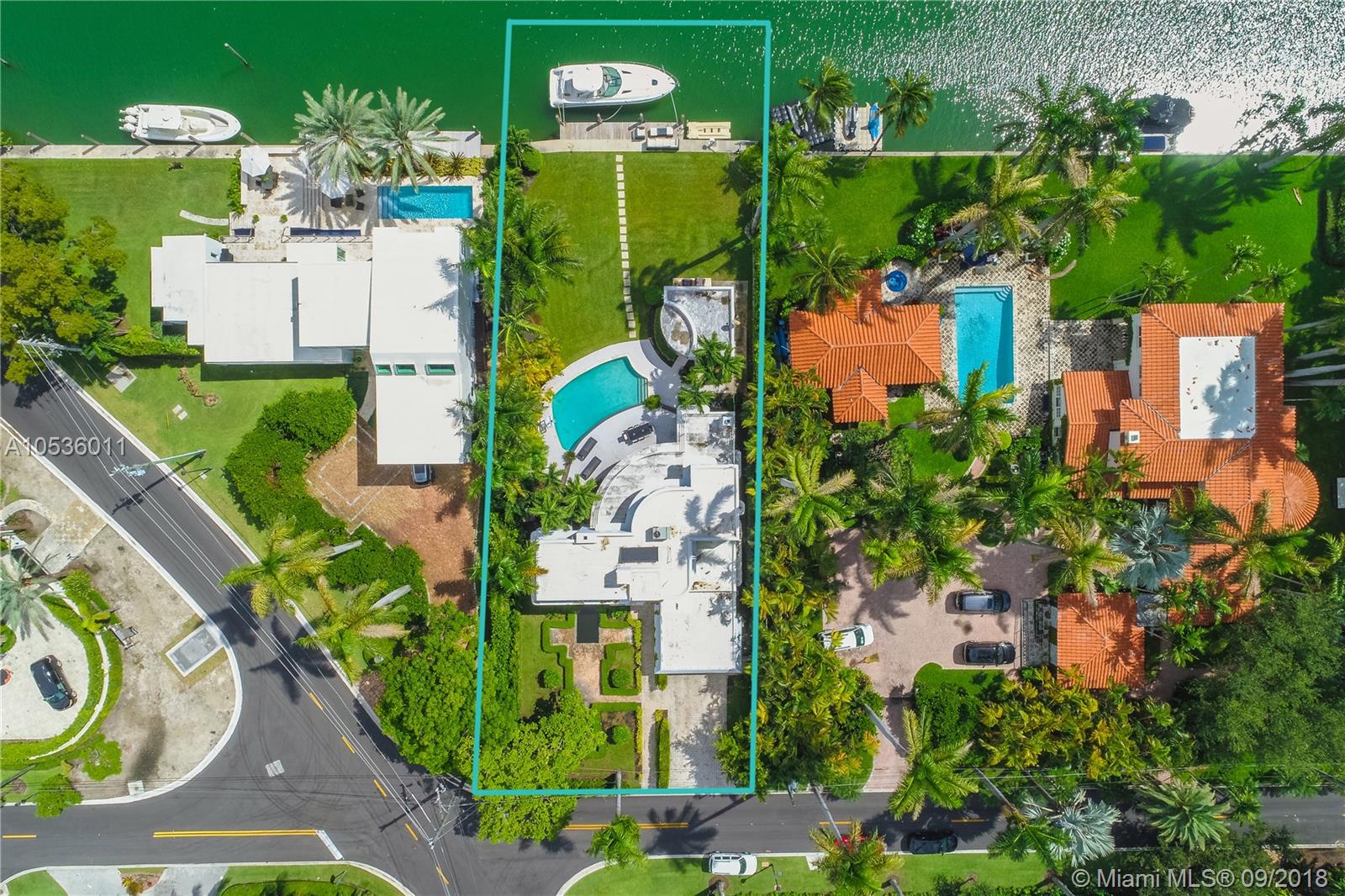 SUNSET ISLANDS-ISLAND NO - Residential