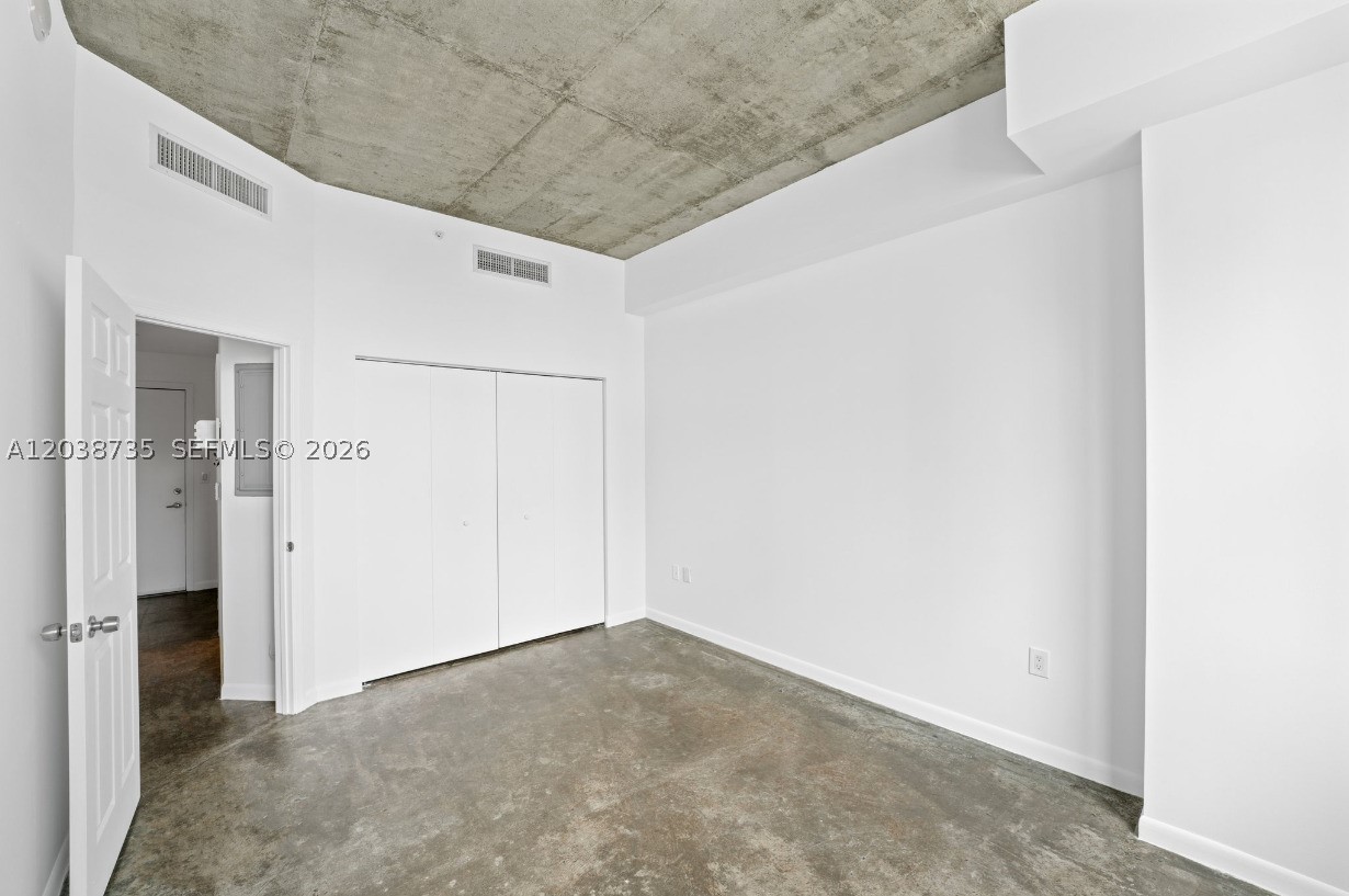 THE LOFT DOWNTOWN II COND - Residential