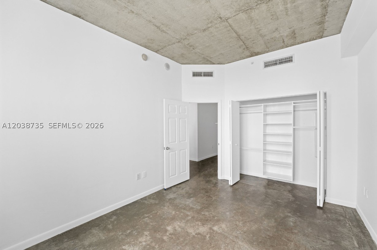 THE LOFT DOWNTOWN II COND - Residential