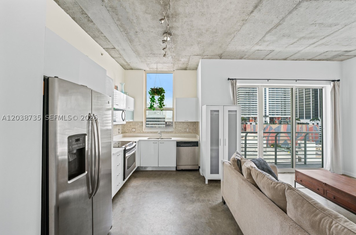 THE LOFT DOWNTOWN II COND - Residential