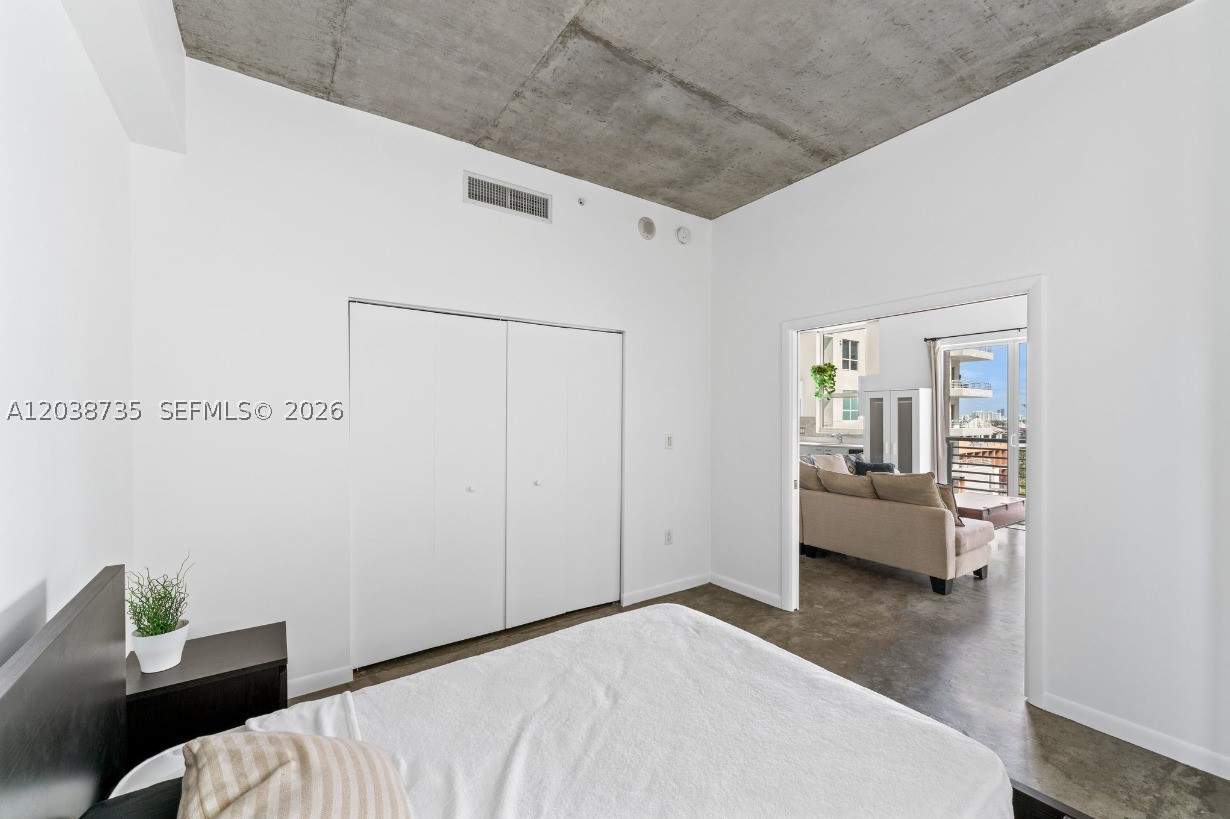 THE LOFT DOWNTOWN II COND - Residential