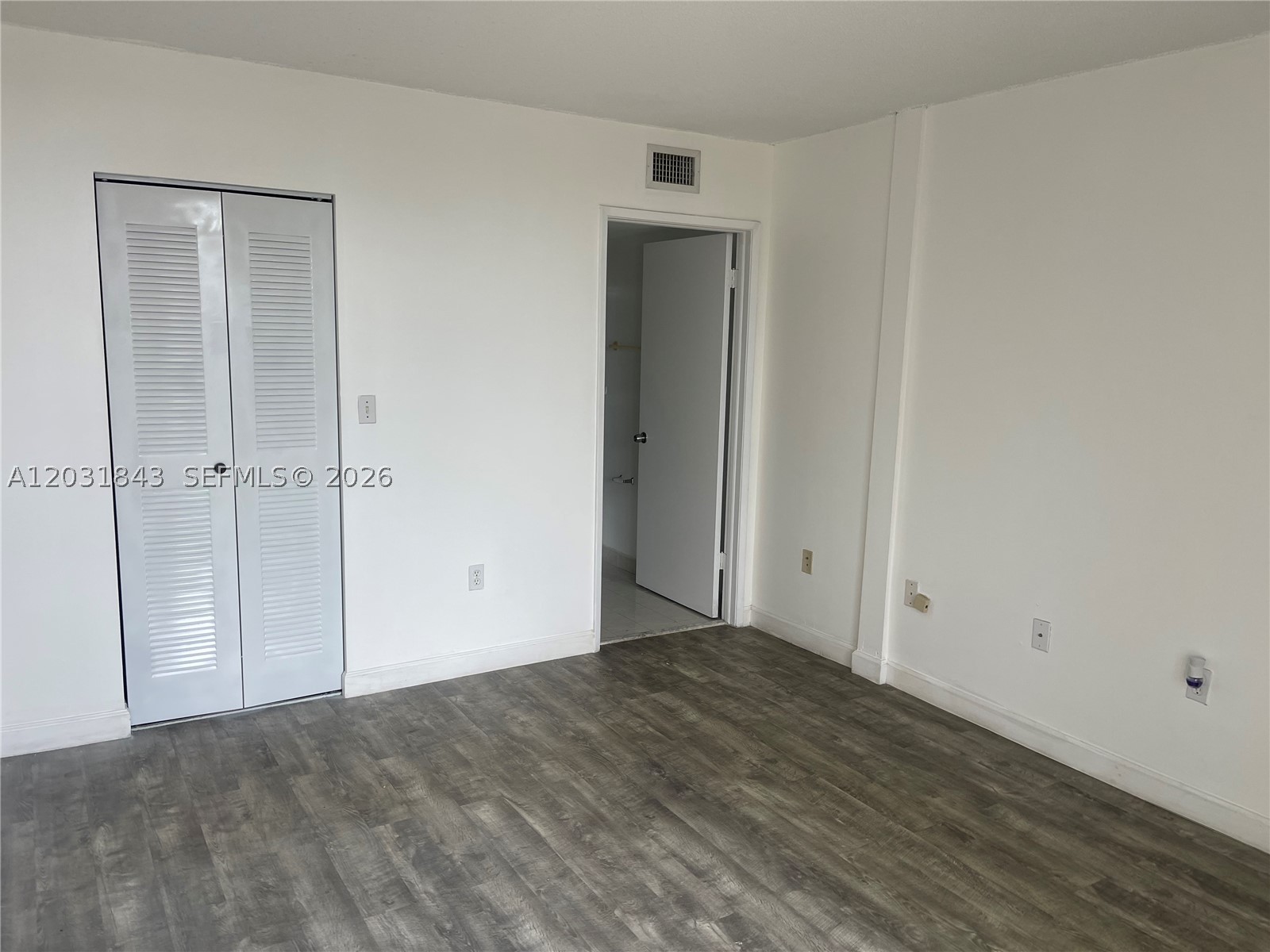 FLAMINGO COURT CONDO - Residential Lease