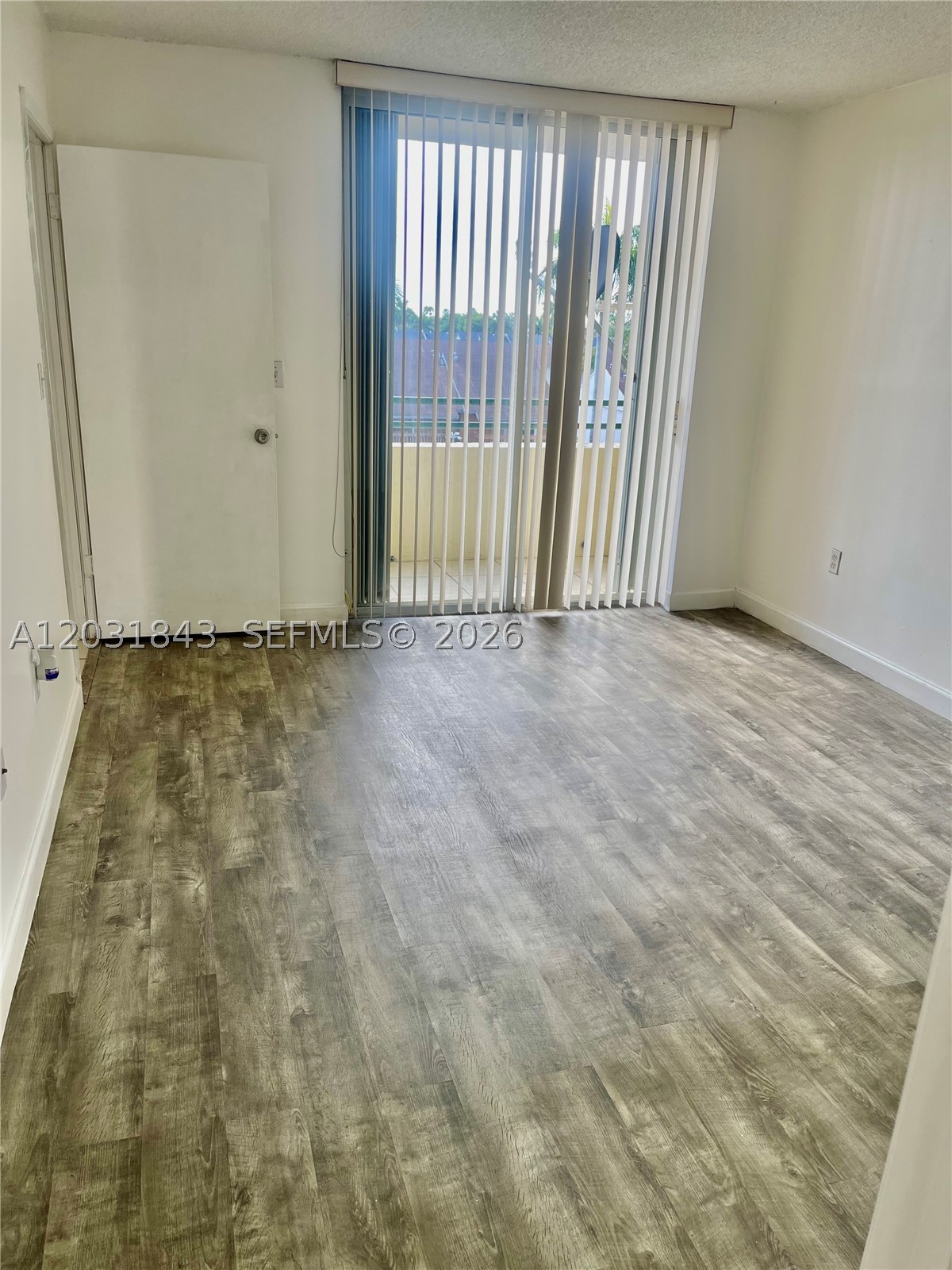 FLAMINGO COURT CONDO - Residential Lease