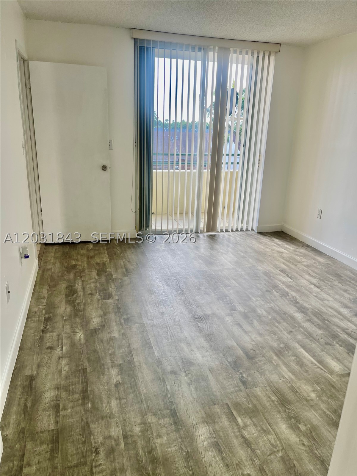 FLAMINGO COURT CONDO - Residential Lease