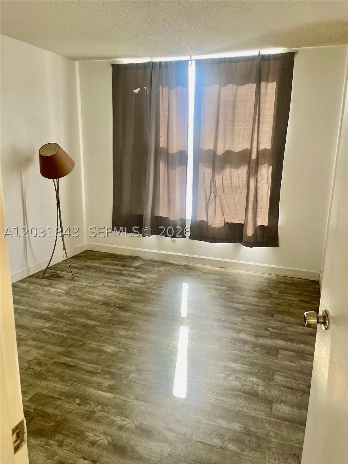 FLAMINGO COURT CONDO - Residential Lease