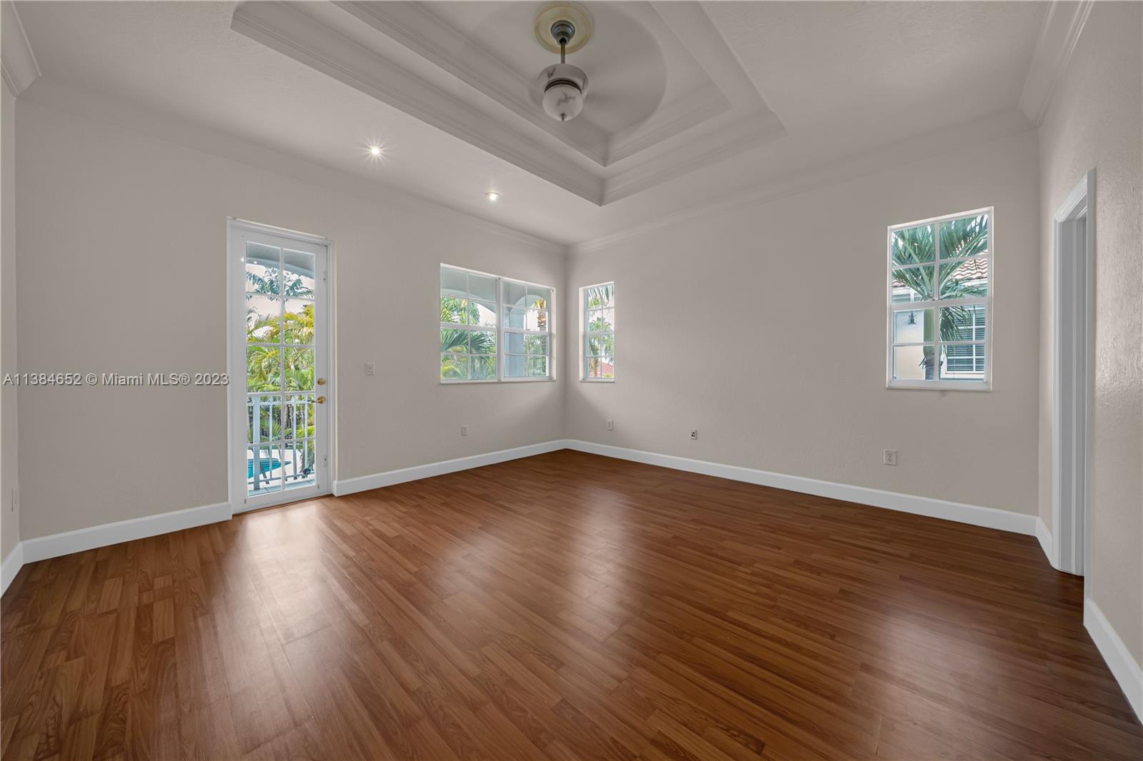 DORAL ISLES MEDITERRANEA - Residential