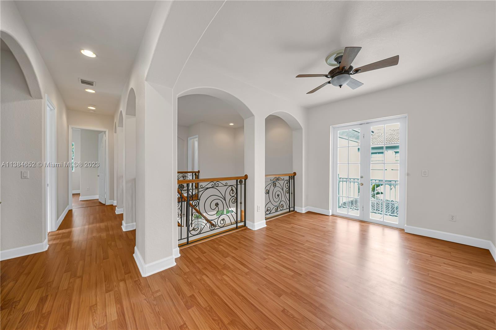 DORAL ISLES MEDITERRANEA - Residential
