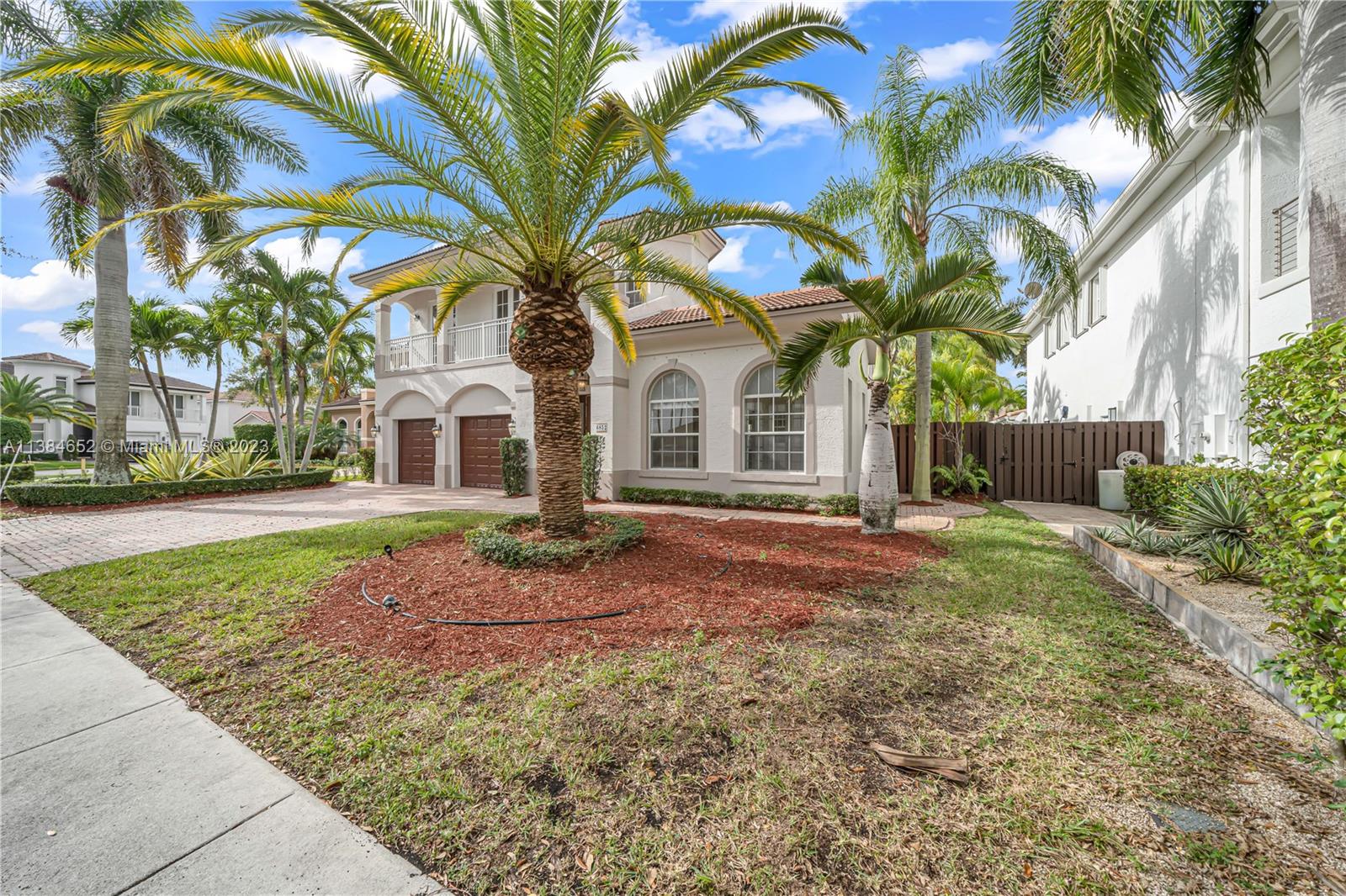 Great opportunity to make this spacious home your dream home.  Enjoy what Doral isles Mediterranea living have to offer great; gym facilities, 2 Pools, soccer fields, tennis courts , Clubhouse with restaurants and management office onsite, beautiful green areas and lakes for your family to enjoy. 6 bedrooms and 4.5 baths home 2 of the bedrooms on 1st floor with a spacious kitchen and family area . Separate formal dining area and living room.2 car garage and driveway can fit 4 cars. Marble and laminated floors with elegant stairway . Second level has a Loft area plus a office space , balconies on 3 of the 4 bedrooms, Separate laundry room and 3 full bathroom. Classic mediterranean style with lots of potencial and space. Great schools District @City of Doral