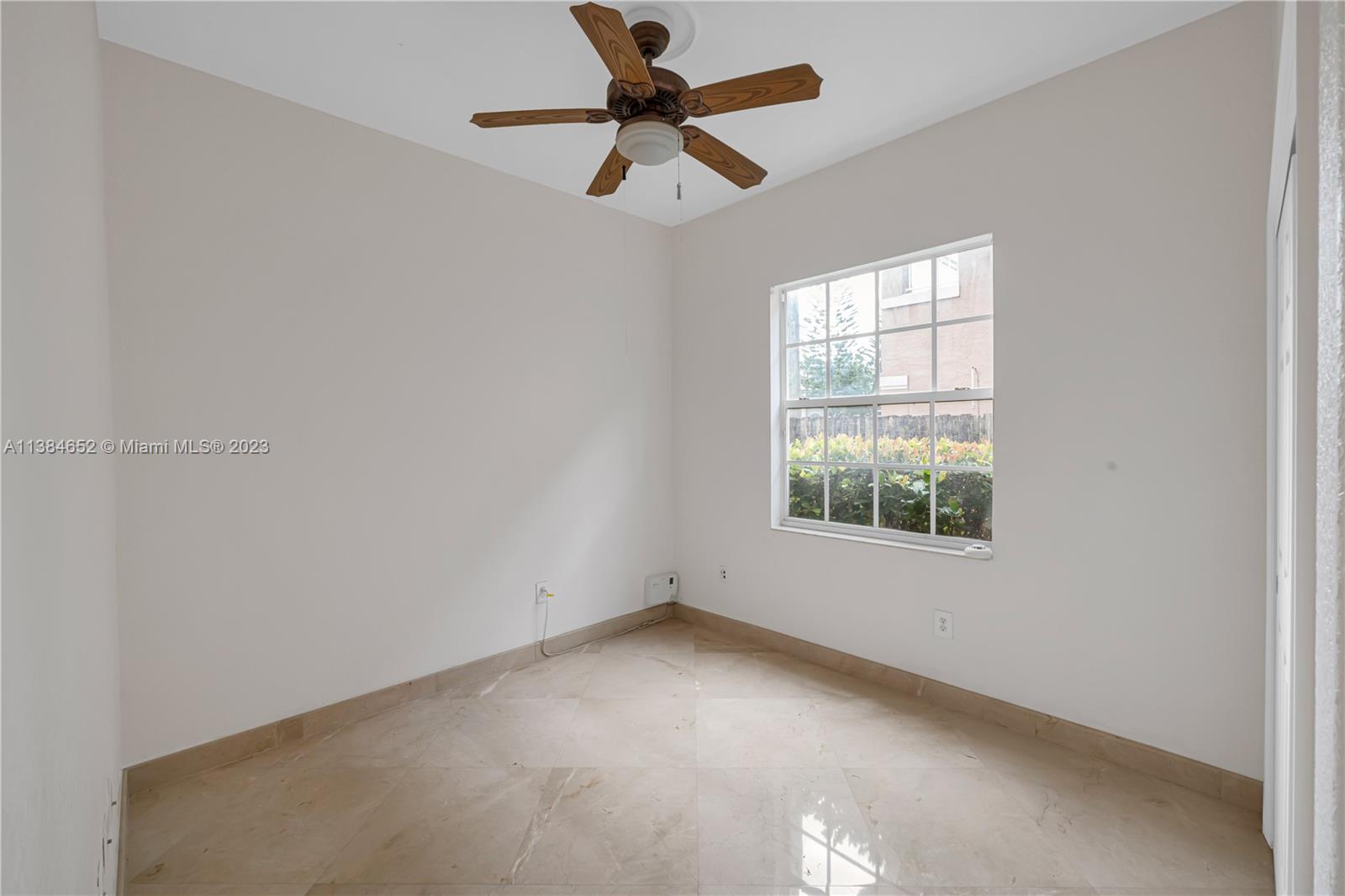 DORAL ISLES MEDITERRANEA - Residential