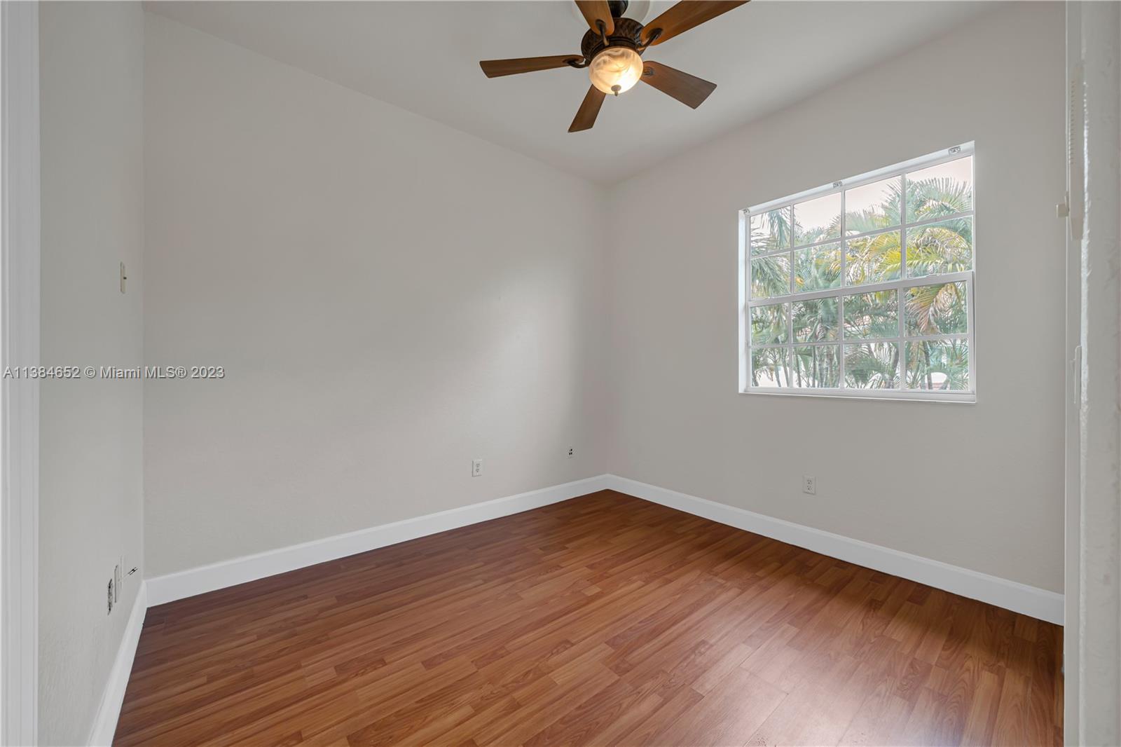 DORAL ISLES MEDITERRANEA - Residential