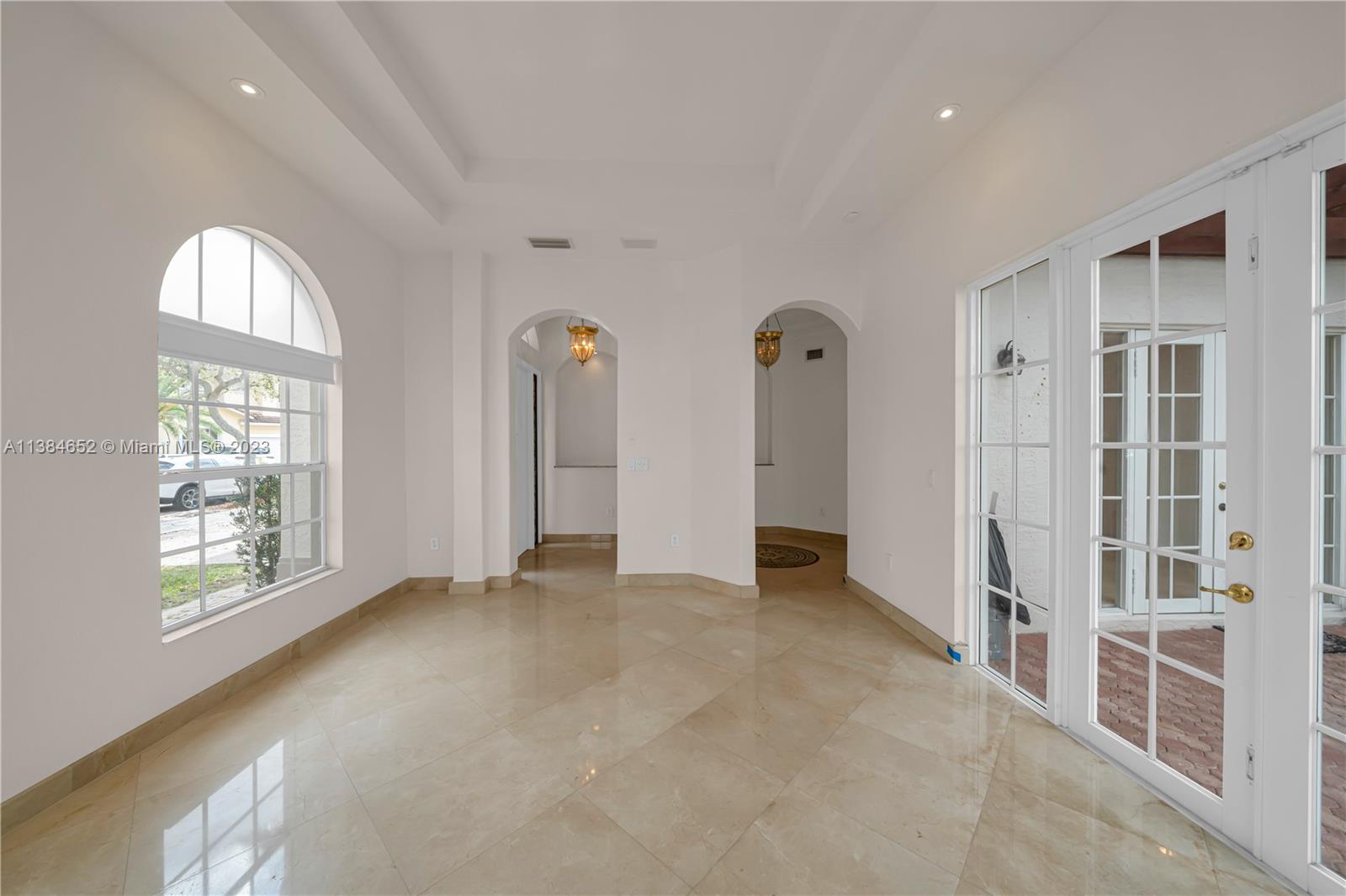 DORAL ISLES MEDITERRANEA - Residential