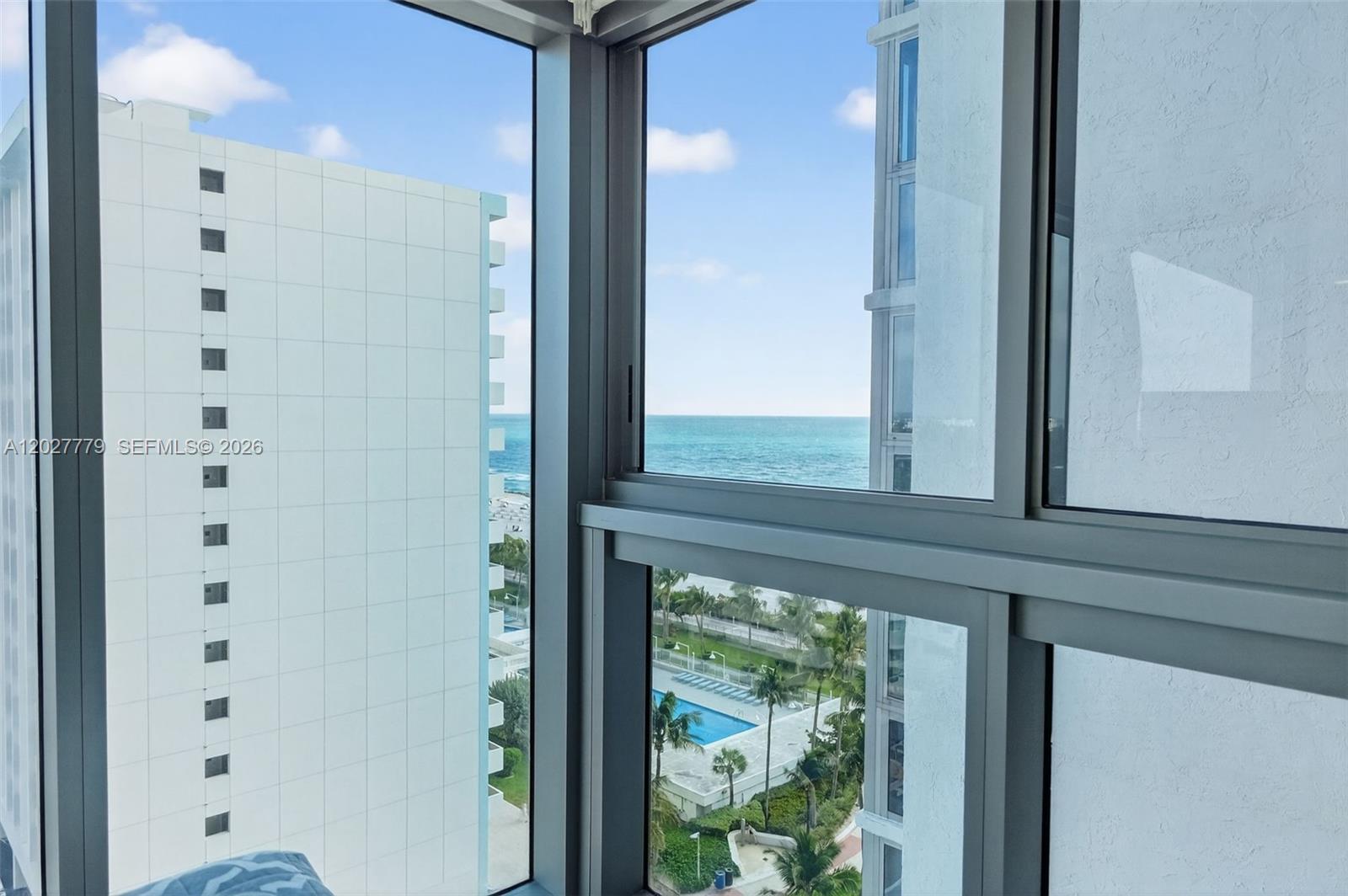 MIRASOL OCEAN TOWERS COND - Residential