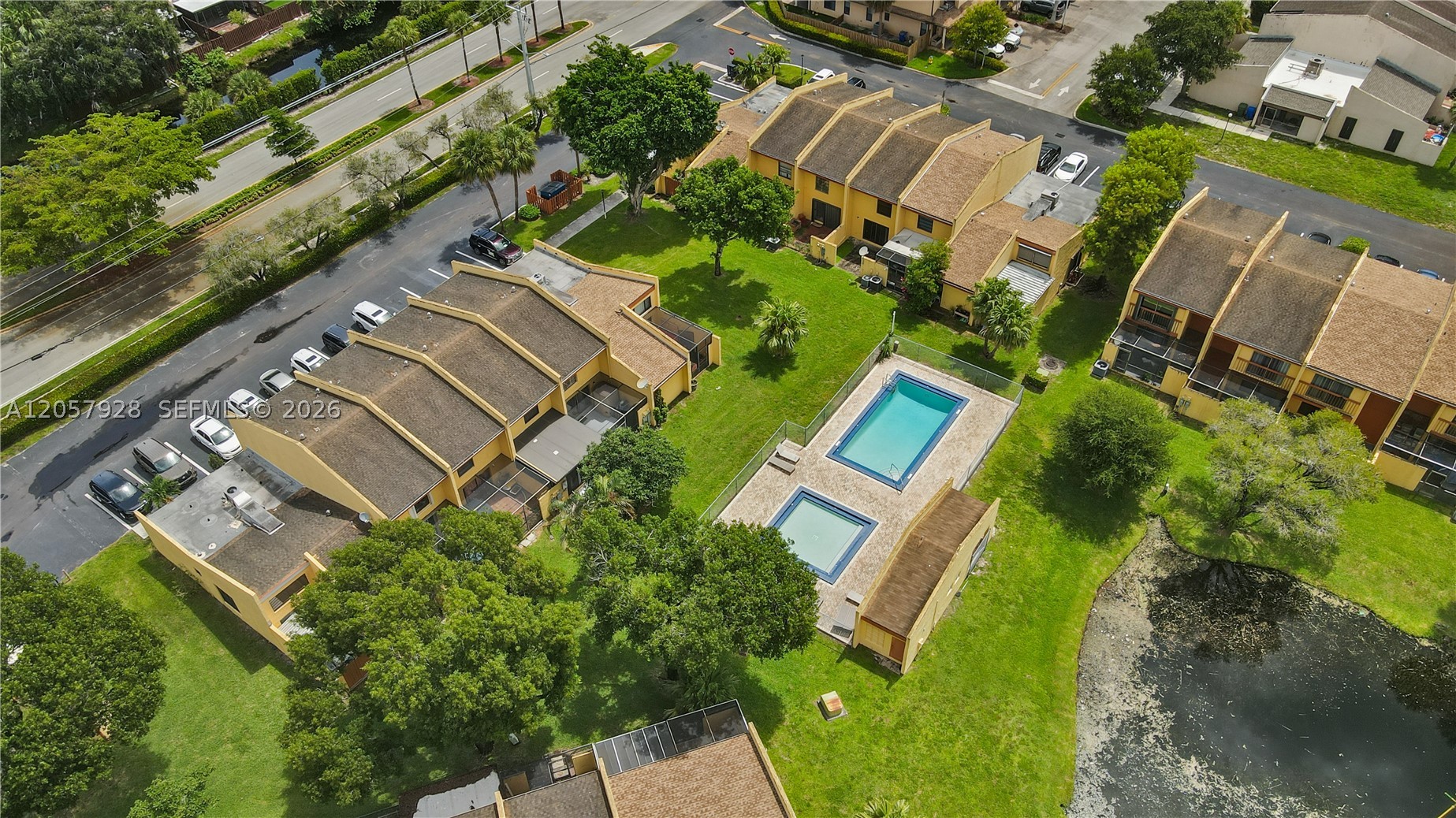 WESTVIEW CONDOMINIUM NO 4 - Residential